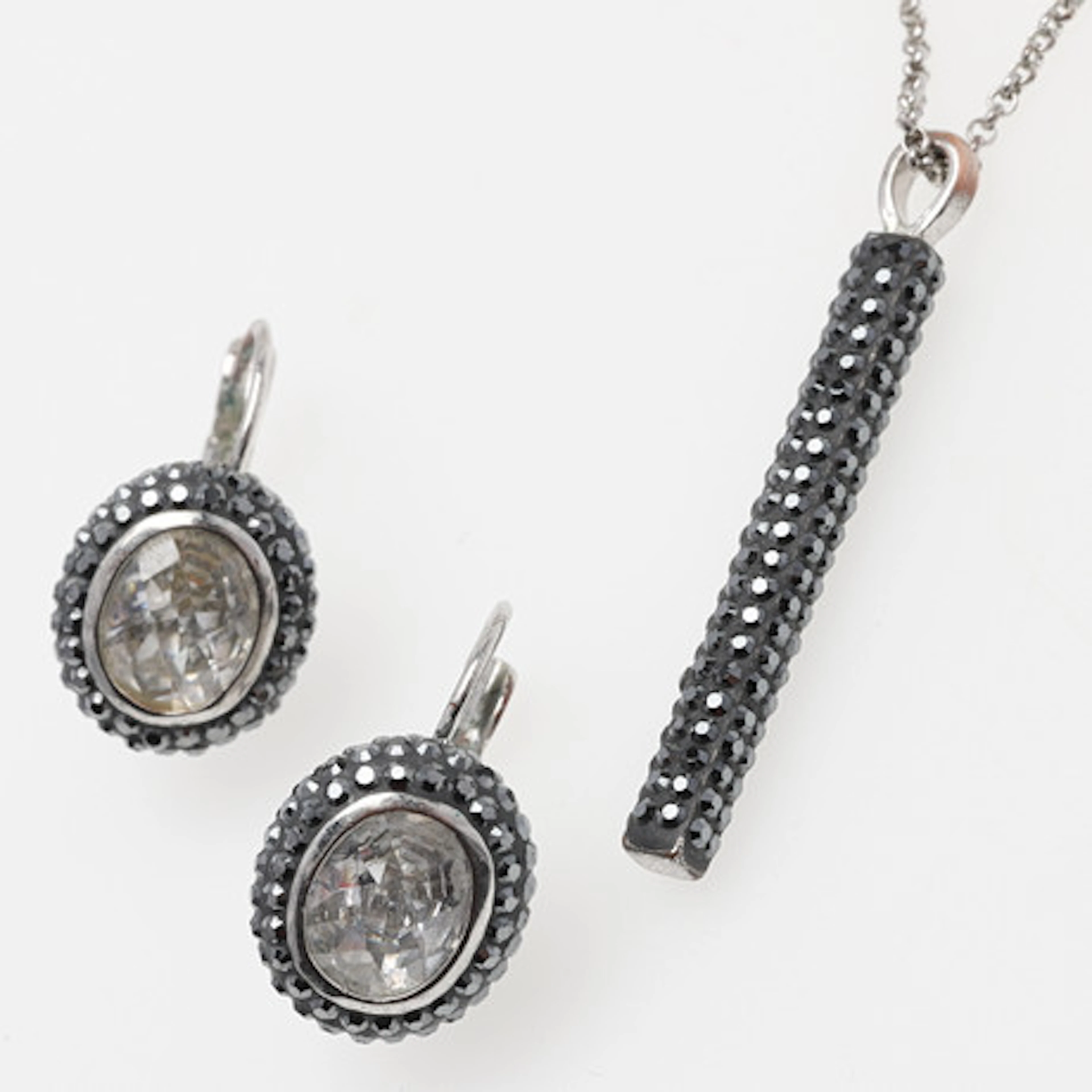 COLLIER & ÖRHÄNGEN, vitmetall och swarovsk…
