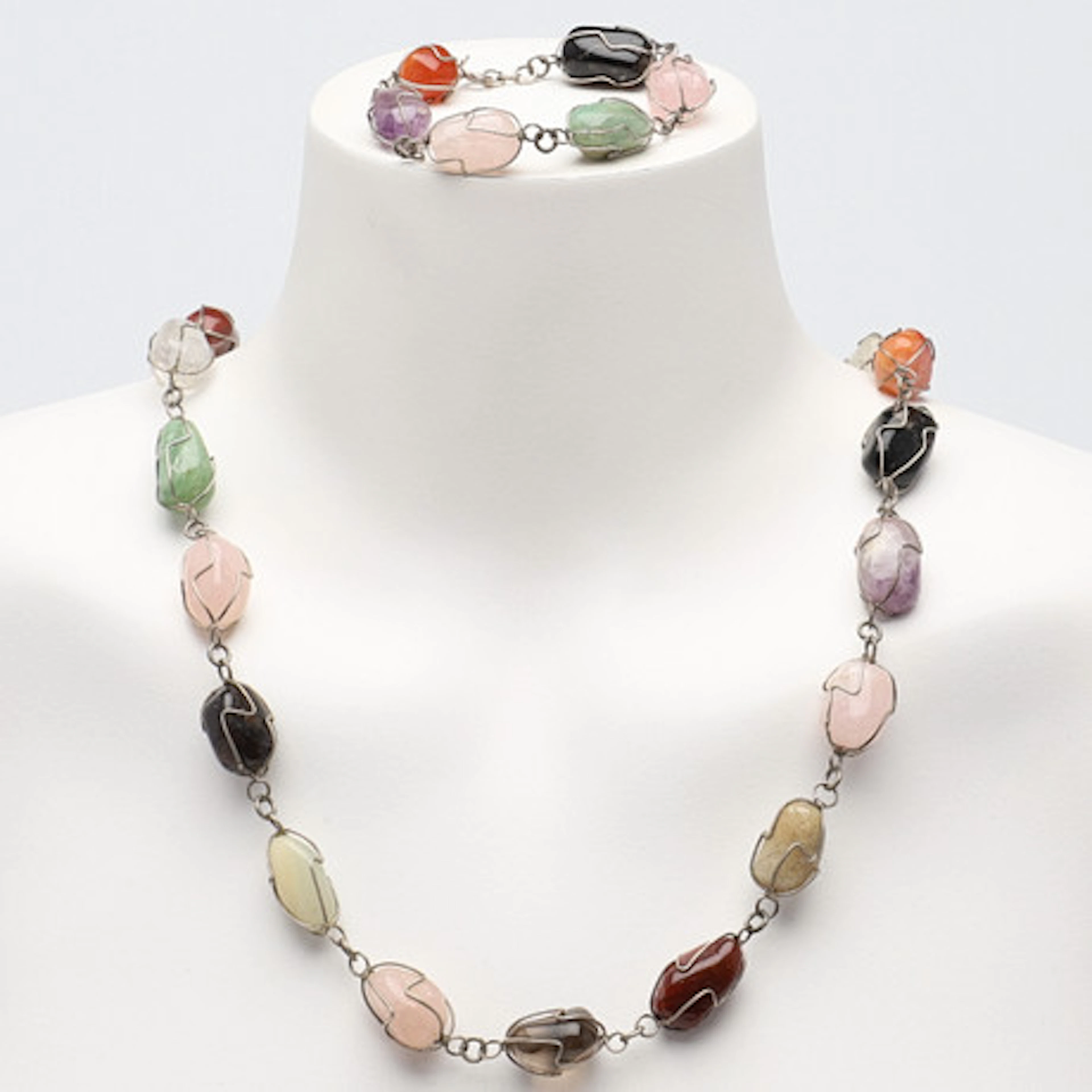 COLLIER & ARMBAND, halvädelstenar.