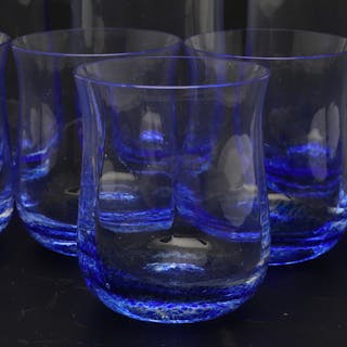 GLAS, 8 st, blåtonat glas.