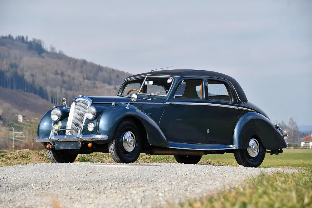 Riley RME 1 1/2-Litre Saloon, 1954 | Barnebys