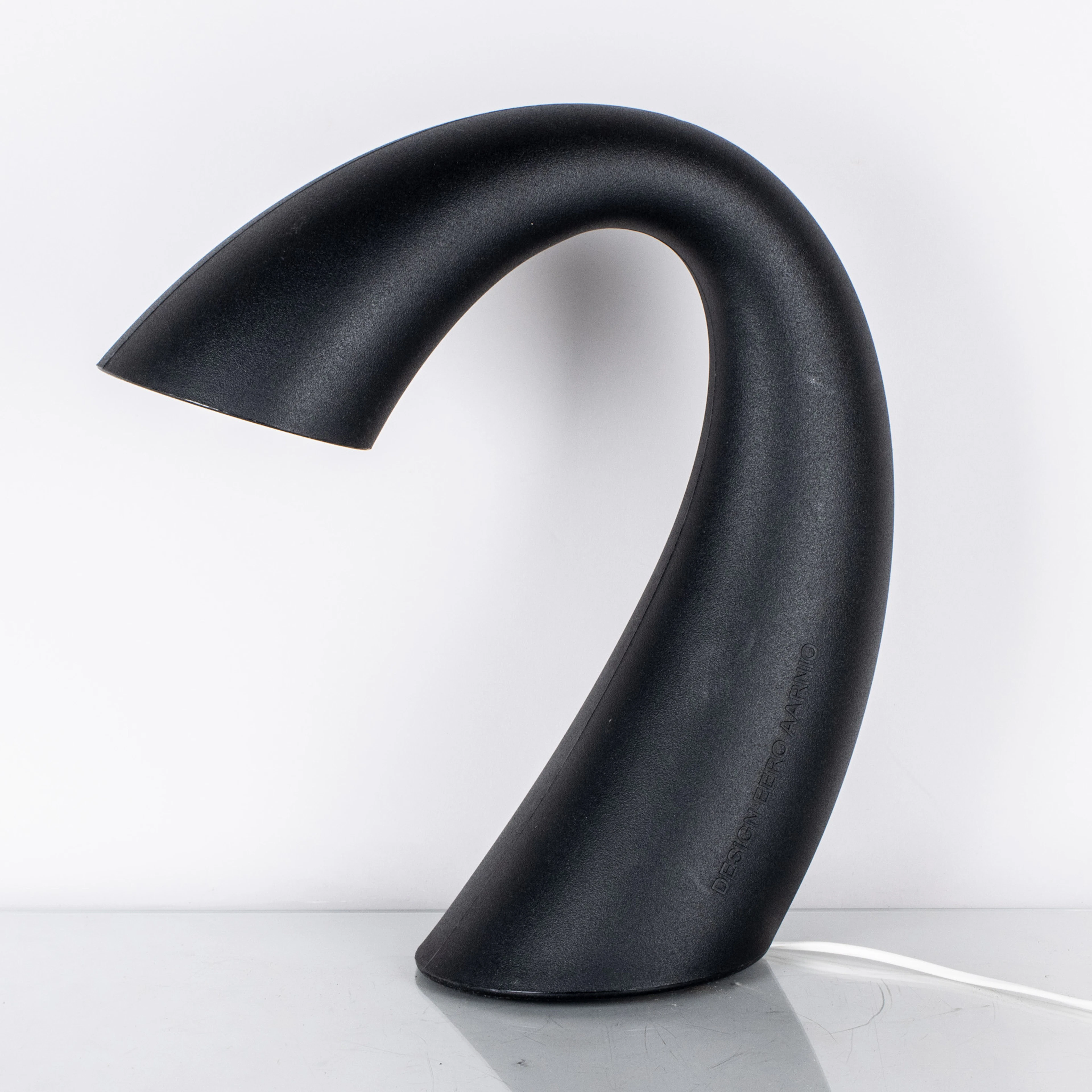 EERO AARNIO, bordslampa, "Swan", Finland, nutida