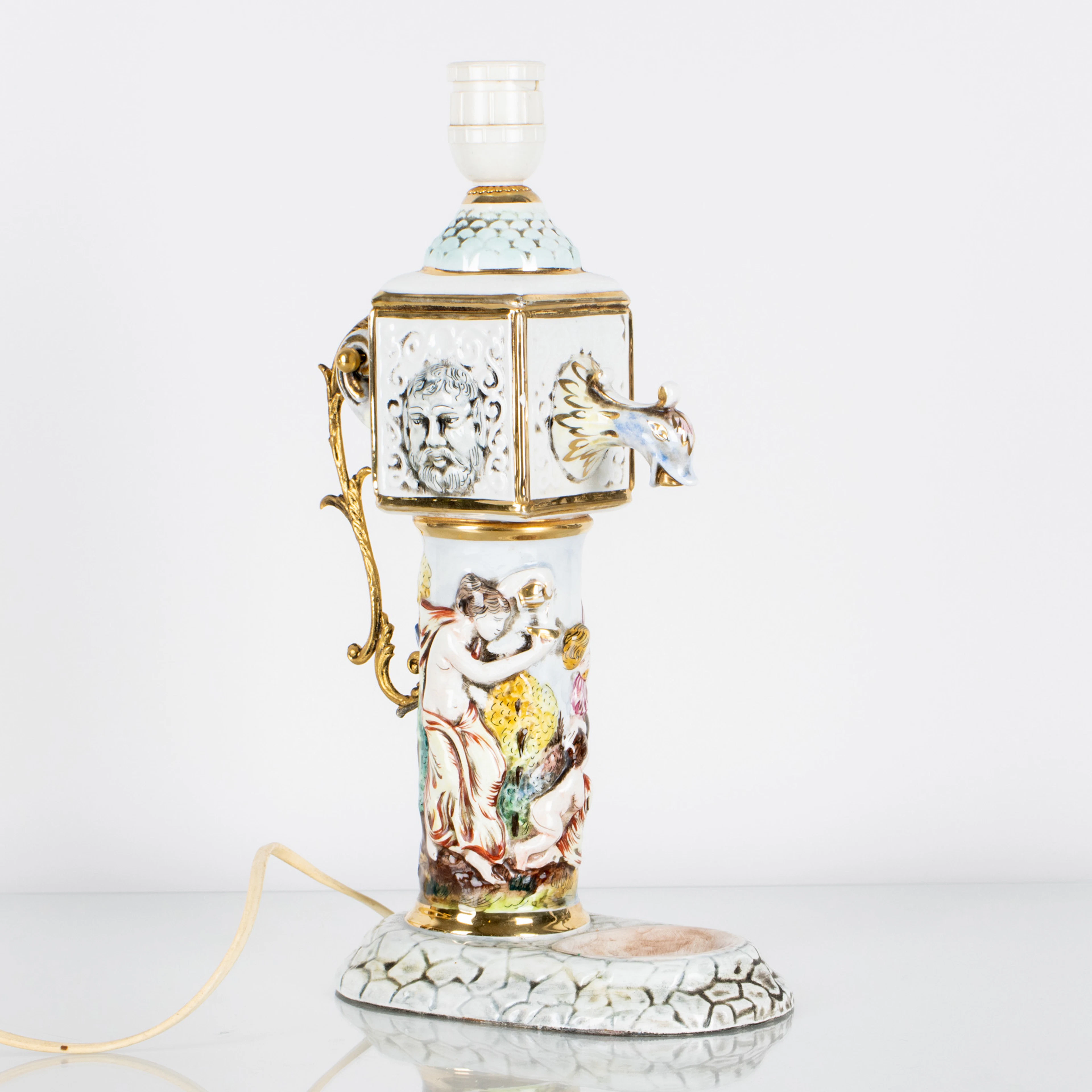 BORDSLAMPA, porslin, Capodimonte, Italien, 1900-talets mitt