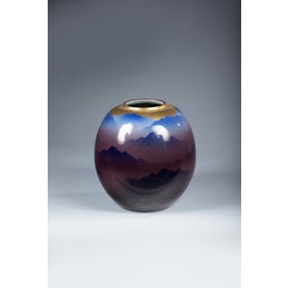* JAPON. Vase ovoïde en porcelaine émaillée... - Lot 199 - Kâ-Mondo