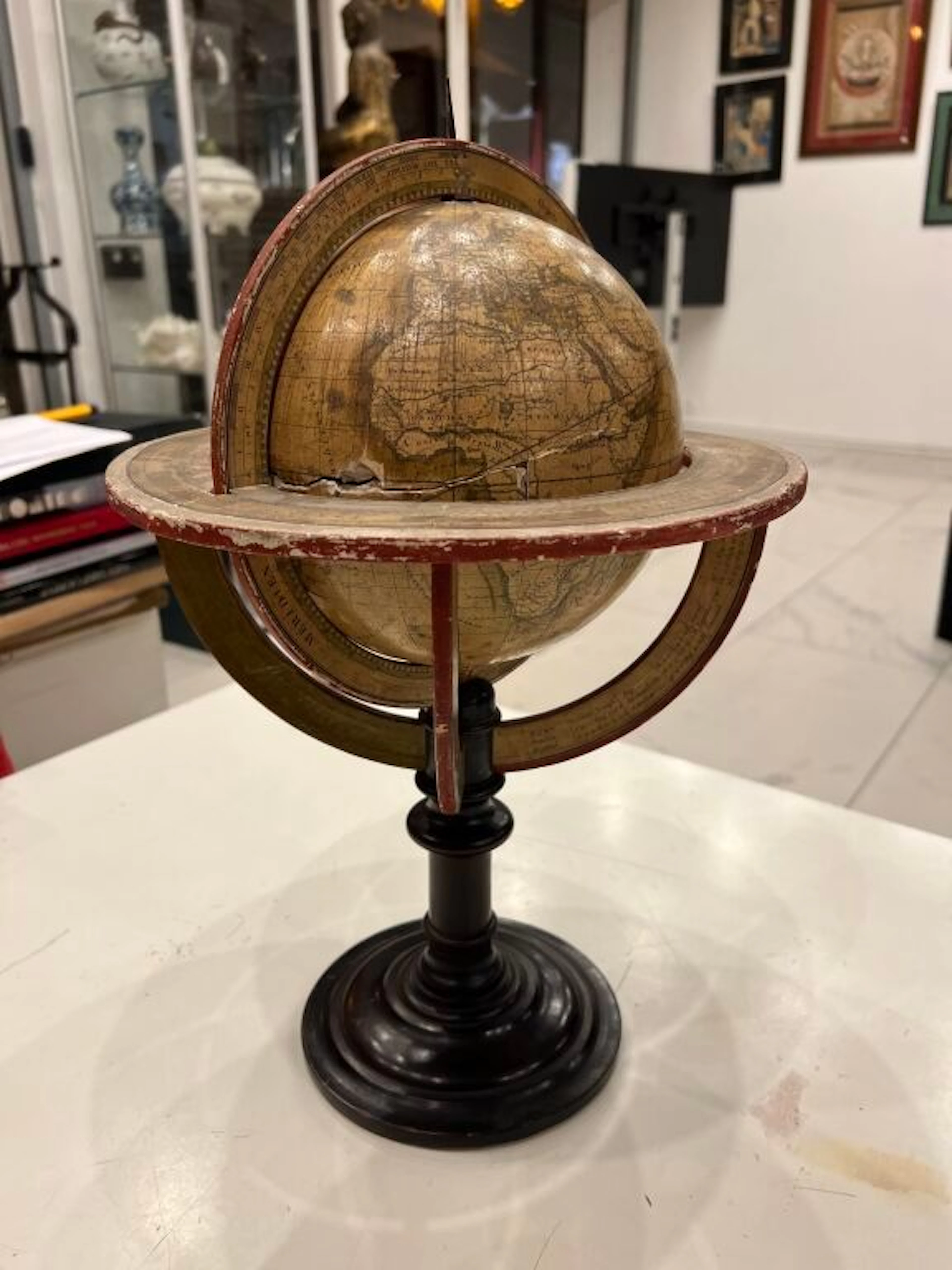 GLOBE TERRESTRE PAR FÉLIX DELAMARCHE - Paris,... - Lot 221 - Kâ-Mondo