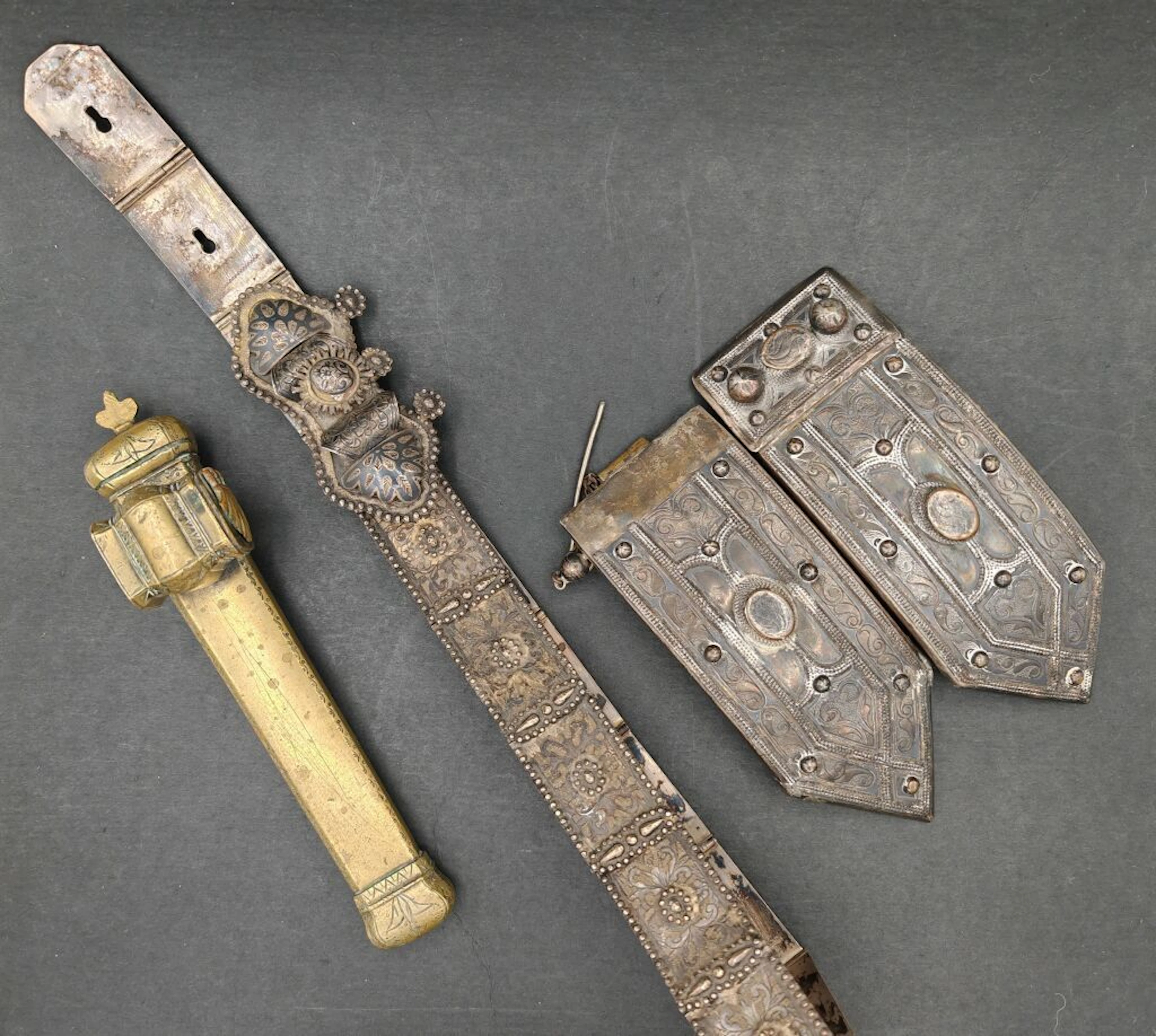 Mediterranean lot consisting of a copper-plated... - Lot 209 - Kâ-Mondo