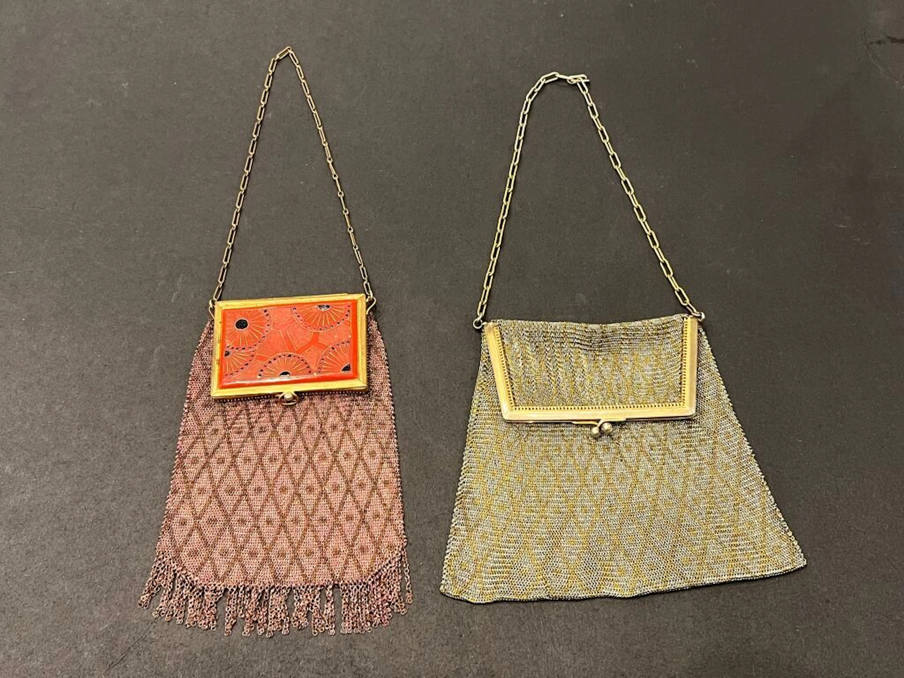 2 evening bags with metal mesh flaps: -... - Lot 222 - Kâ-Mondo