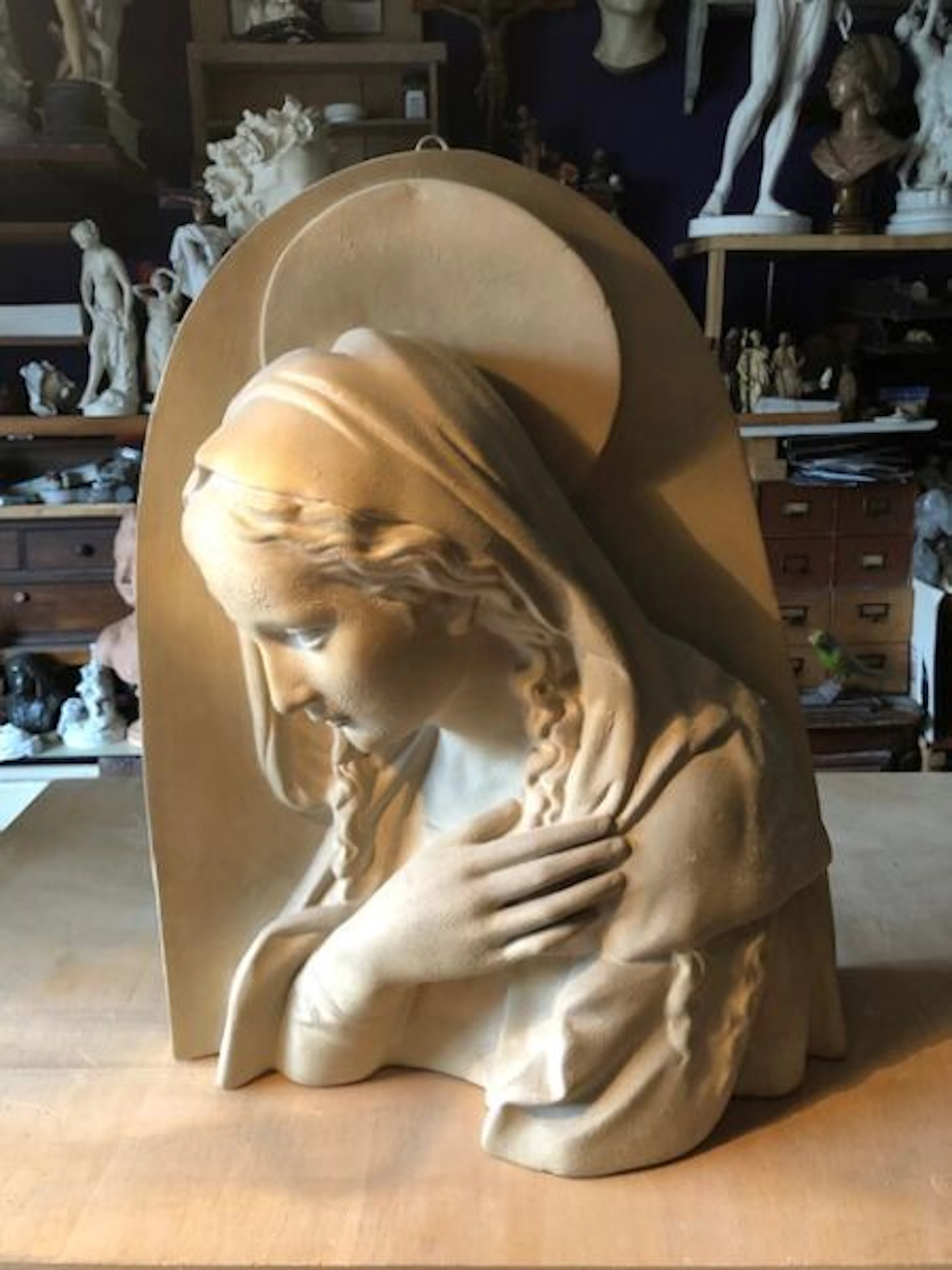 In the taste of the DELLA ROBBIA family Bust... - Lot 187 - Kâ-Mondo
