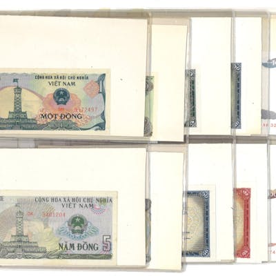 #707 | No reserve - Lot 24 banknotes from all over the world. - Very