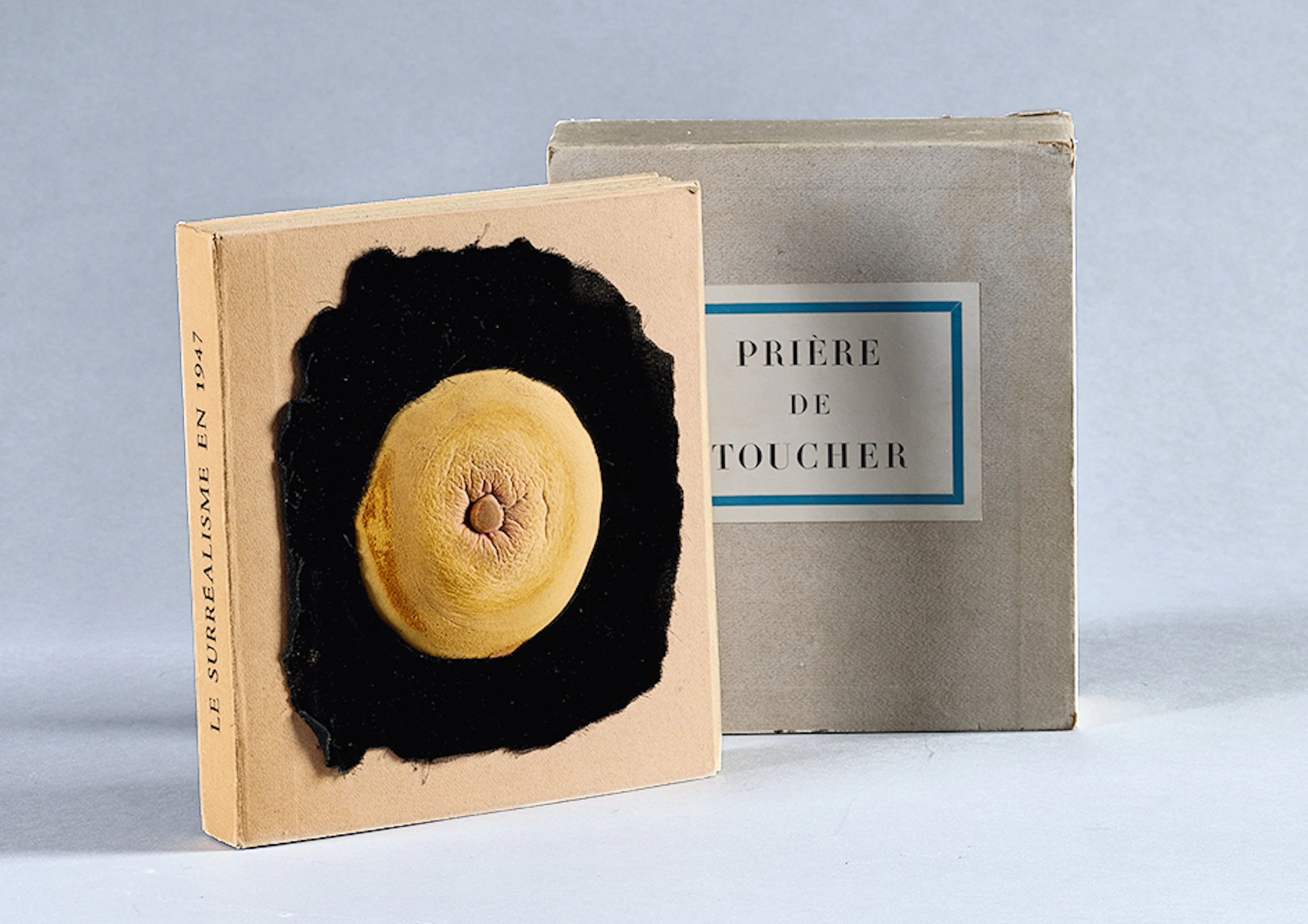 Prière de toucher - Le surréalisme en 1947, 1947 Marcel Duchamp, 1887-1968 (FR)
