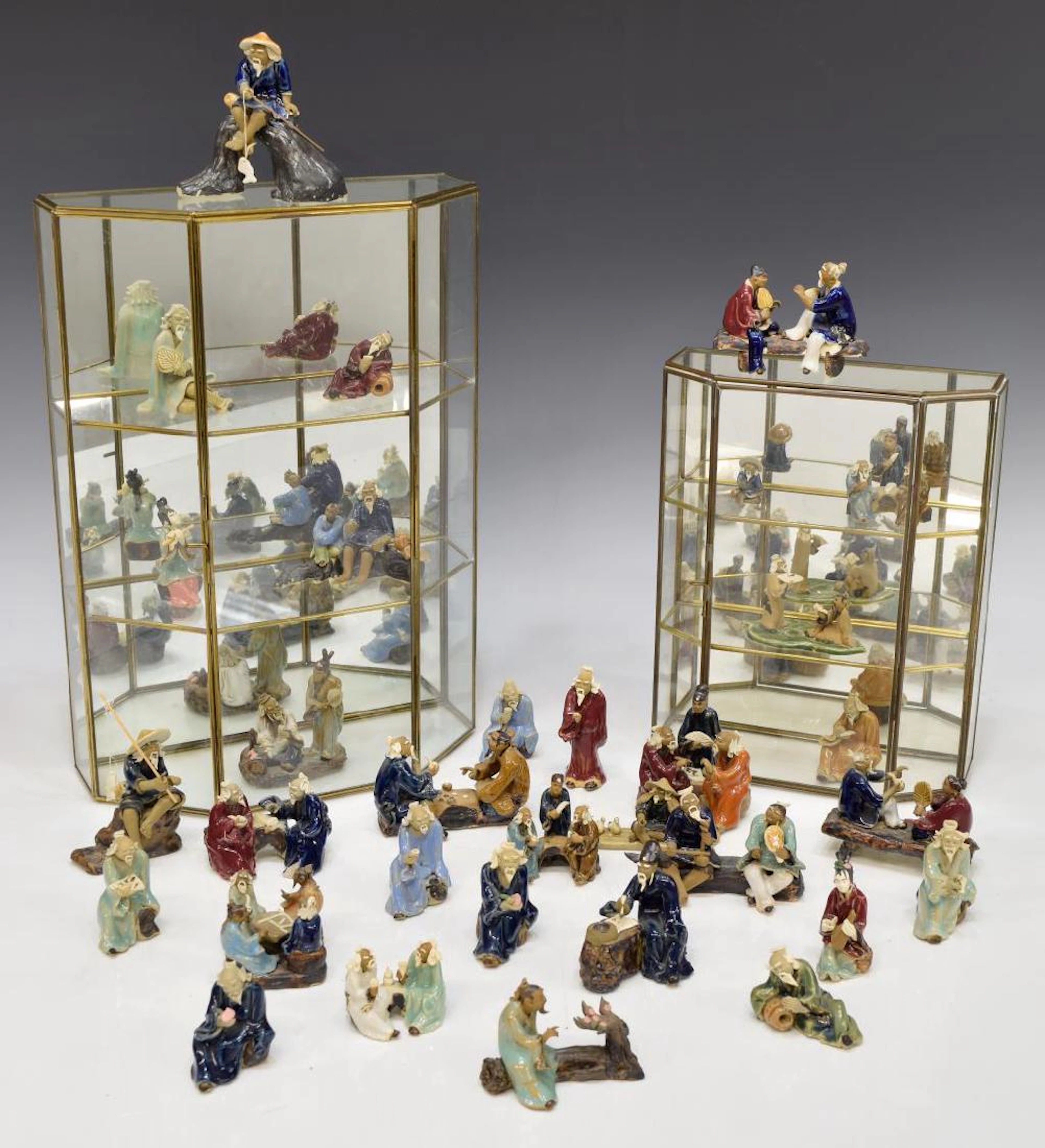 (32) CHINESE MINIATURE MUDMEN/ MUG FIGURES