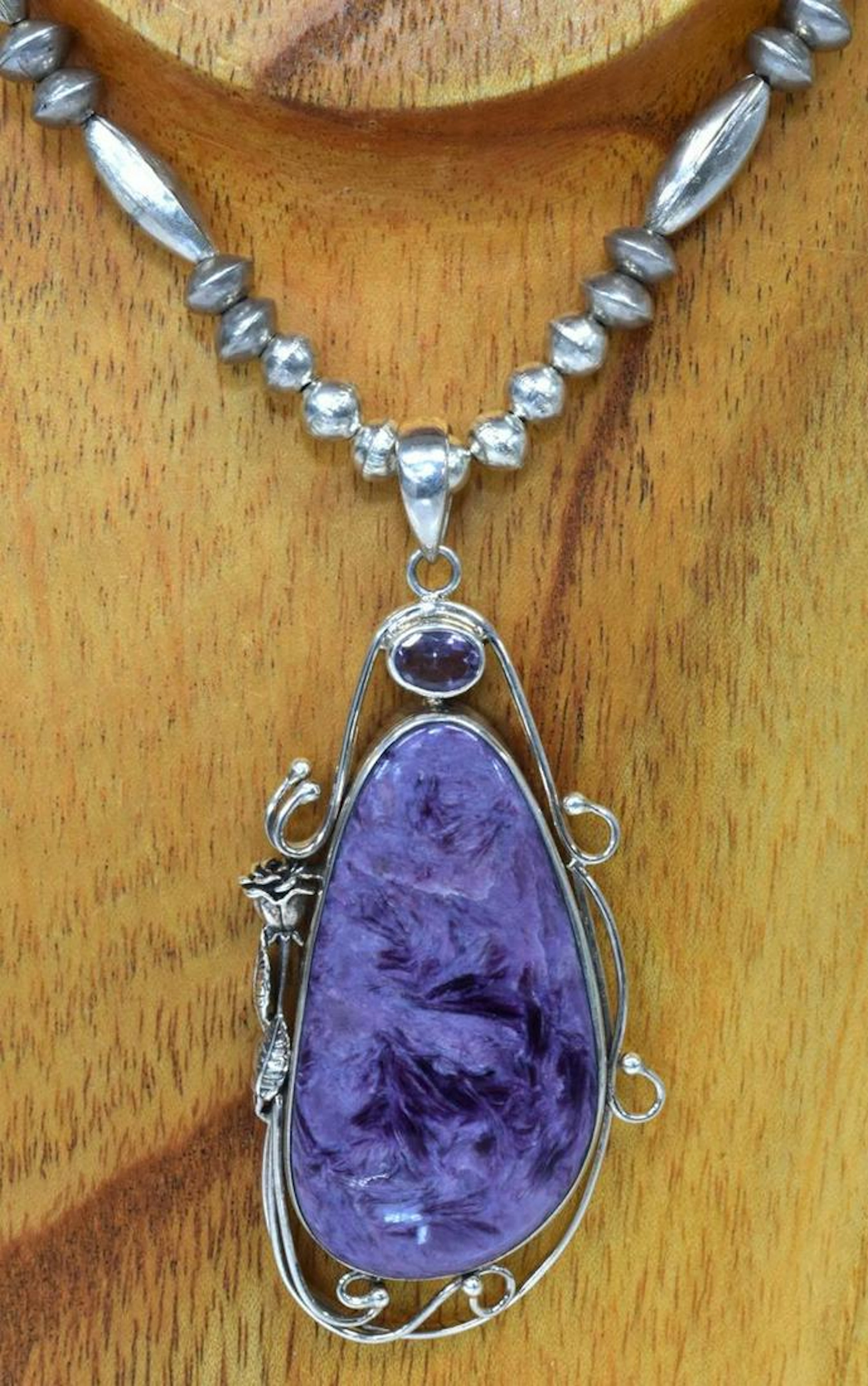 ATIVE AMERICAN SILVER CHAROITE PENDANT NECKLACE