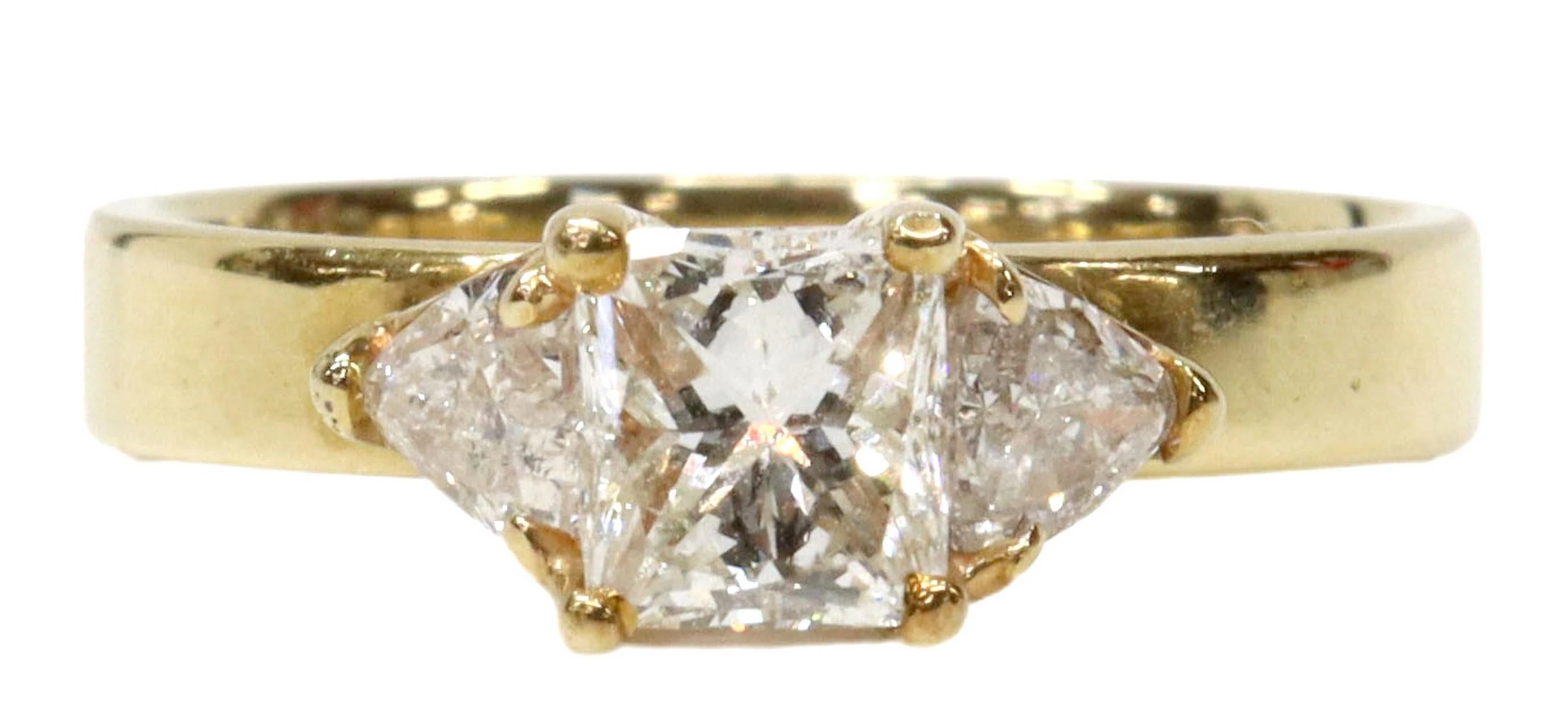 ESTATE .95CTTW PRINCESS CUT DIAMOND & 14KT YG RING