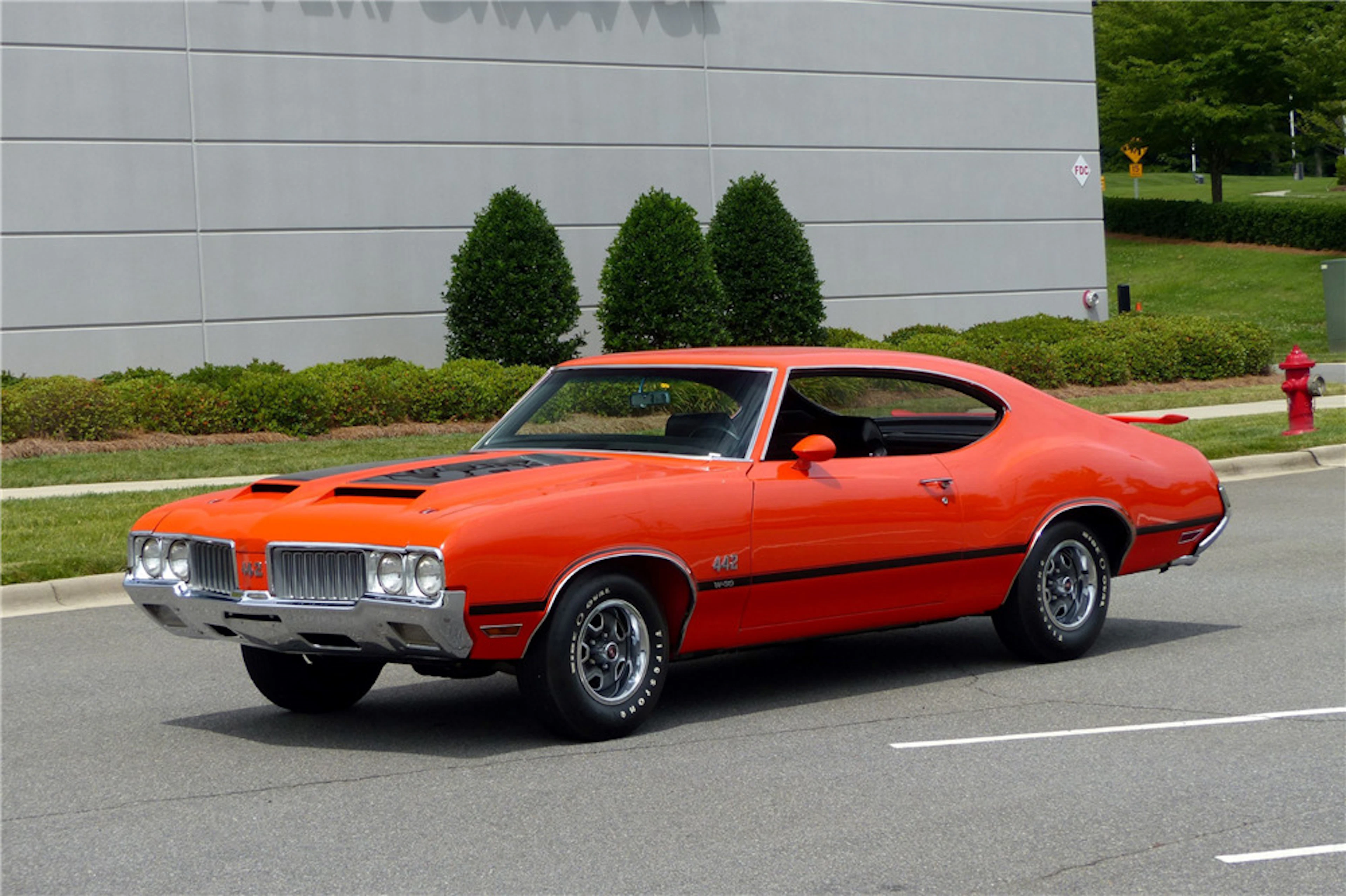 1970 OLDSMOBILE 442 W30 HOLIDAY COUPE
