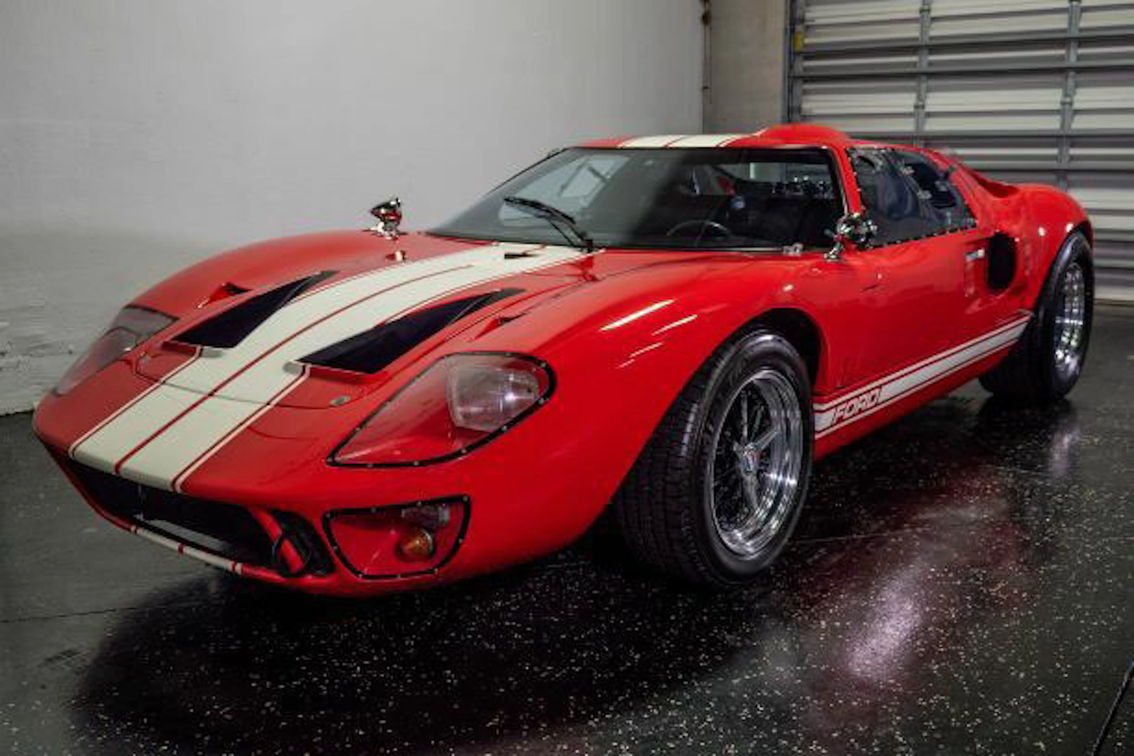 1965 FORD GT40 RE-CREATION