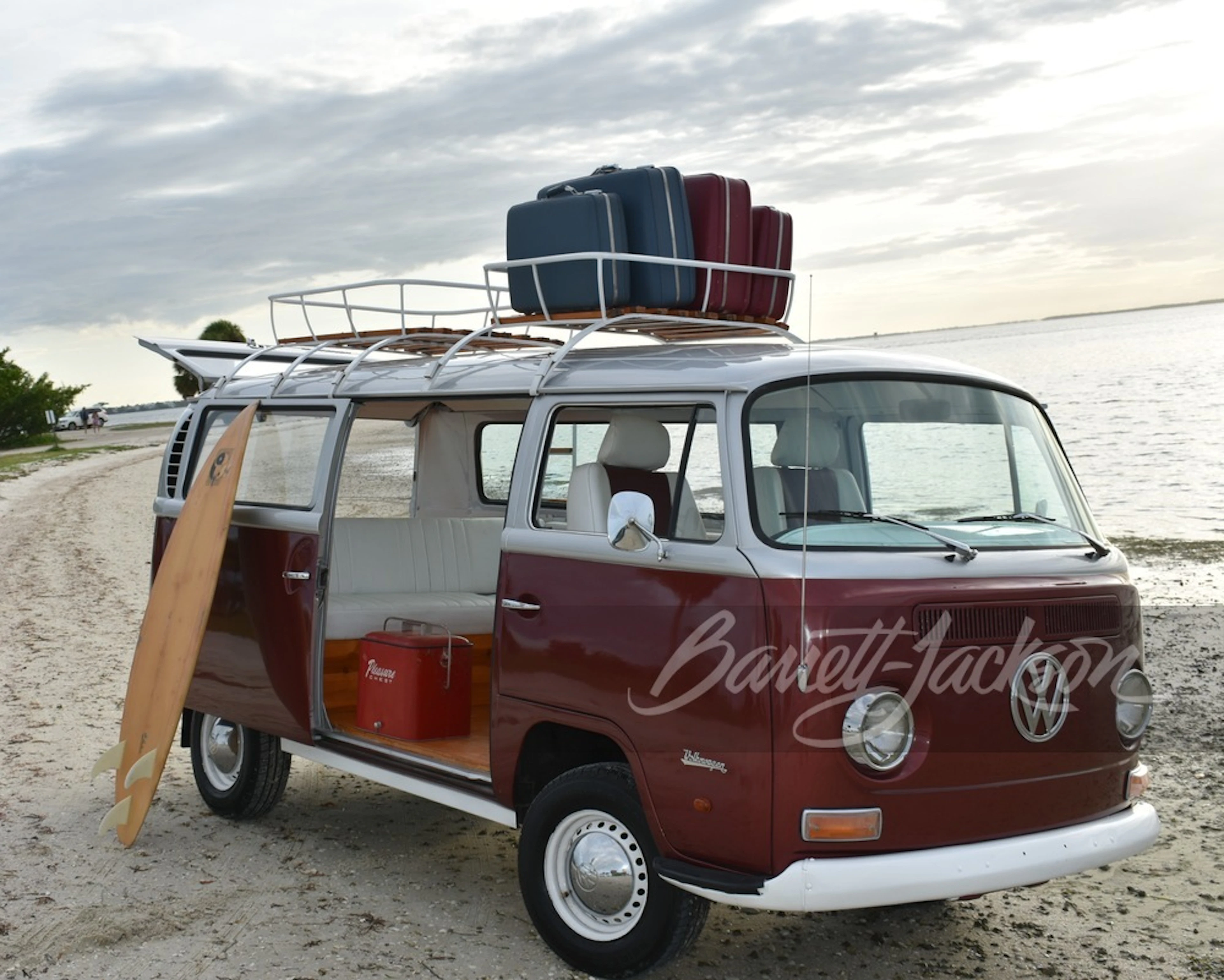 1977 VOLKSWAGEN KOMBI BUS