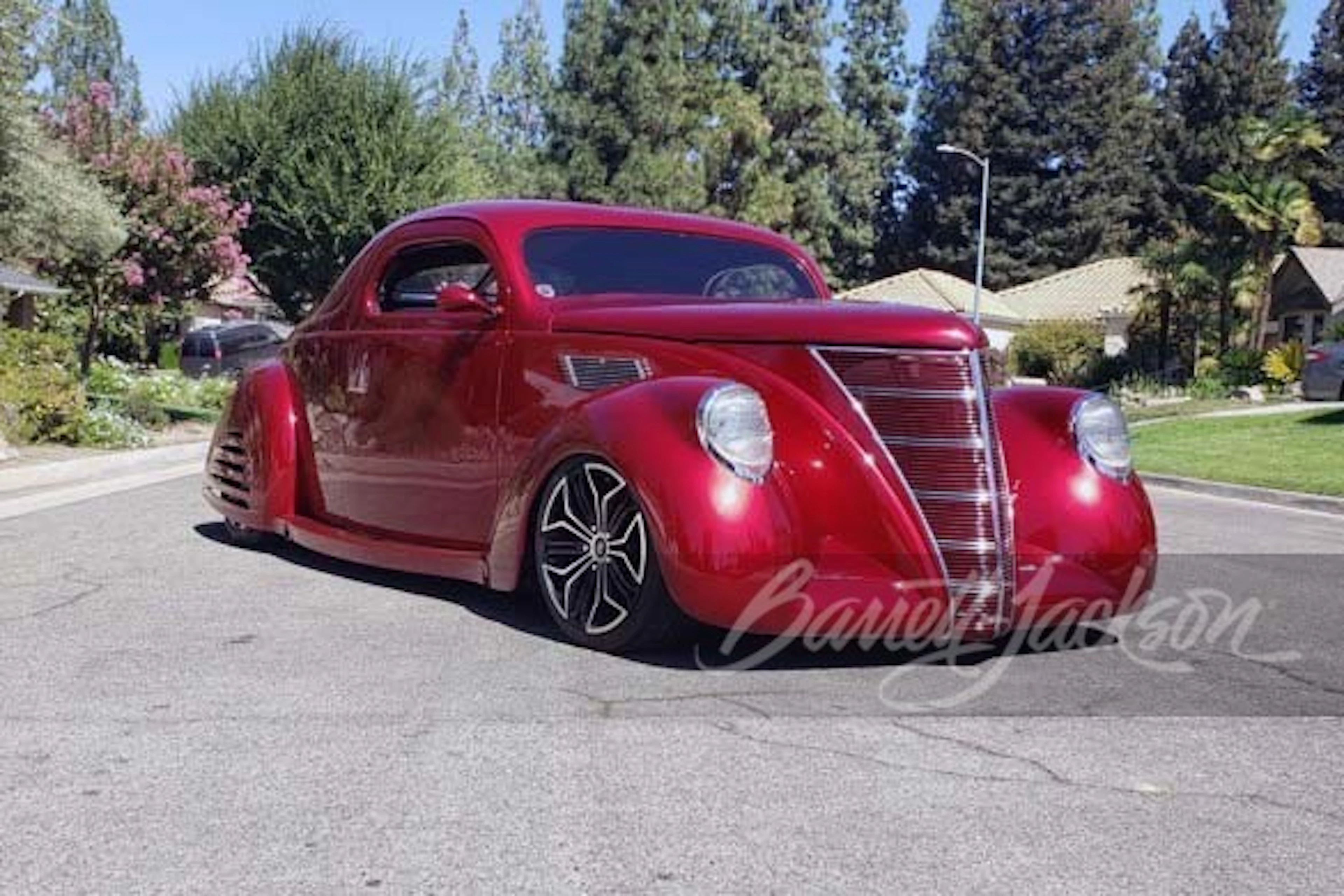 1937 LINCOLN ZEPHYR 3-WINDOW CUSTOM COUPE “WONDER KANDY”