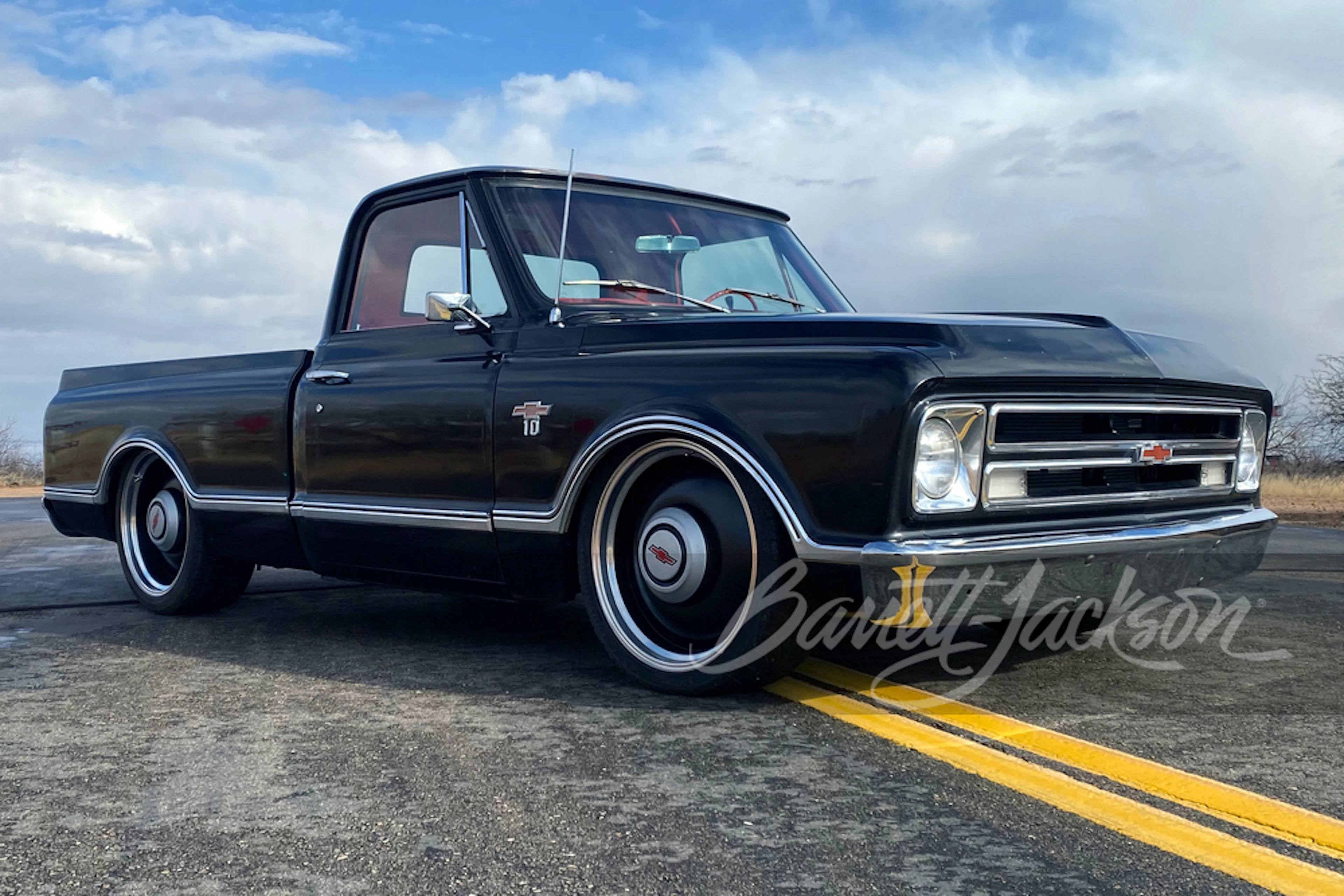 1967 CHEVROLET C10 CUSTOM PICKUP