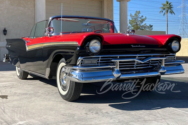 1957 FORD FAIRLANE 500 SKYLINER RETRACTABLE