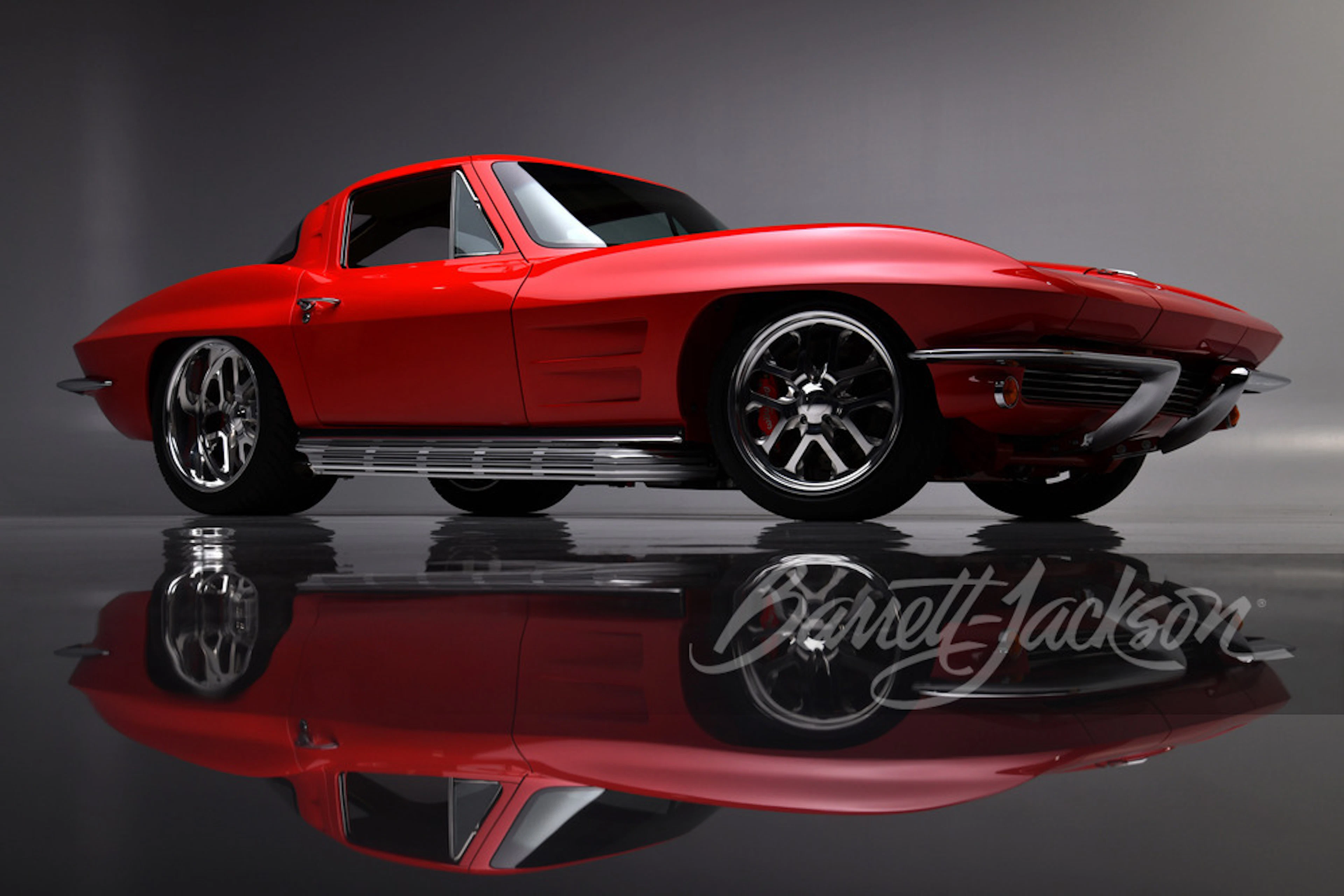 1963 CHEVROLET CORVETTE CUSTOM SPLIT-WINDOW COUPE