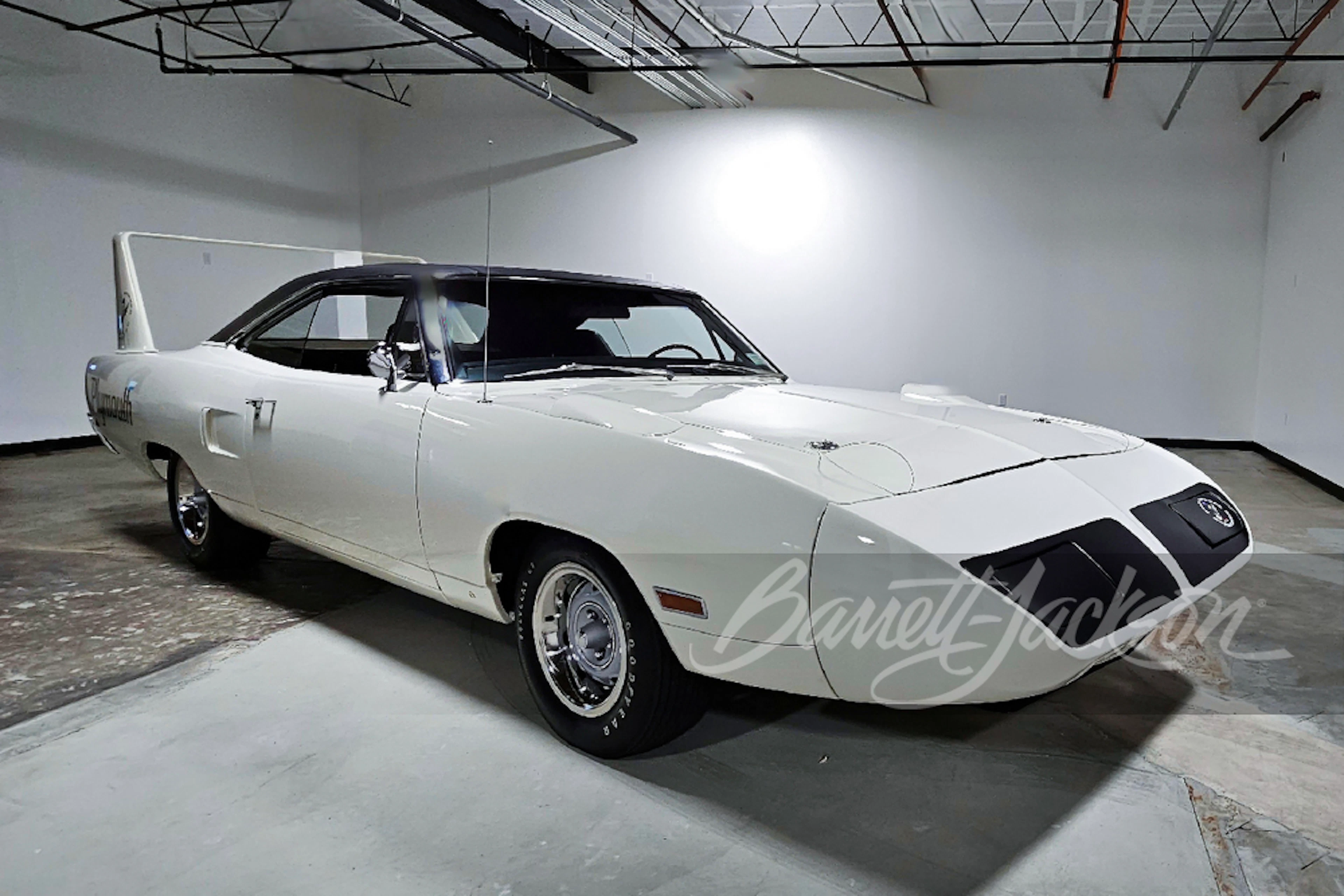 1970 PLYMOUTH HEMI SUPERBIRD