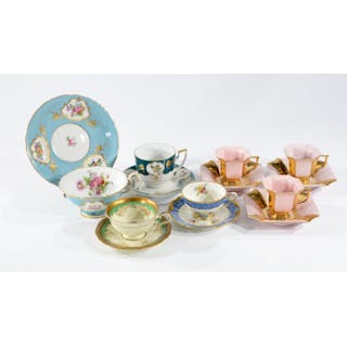 SET OF CUPS WITH SAUCERS