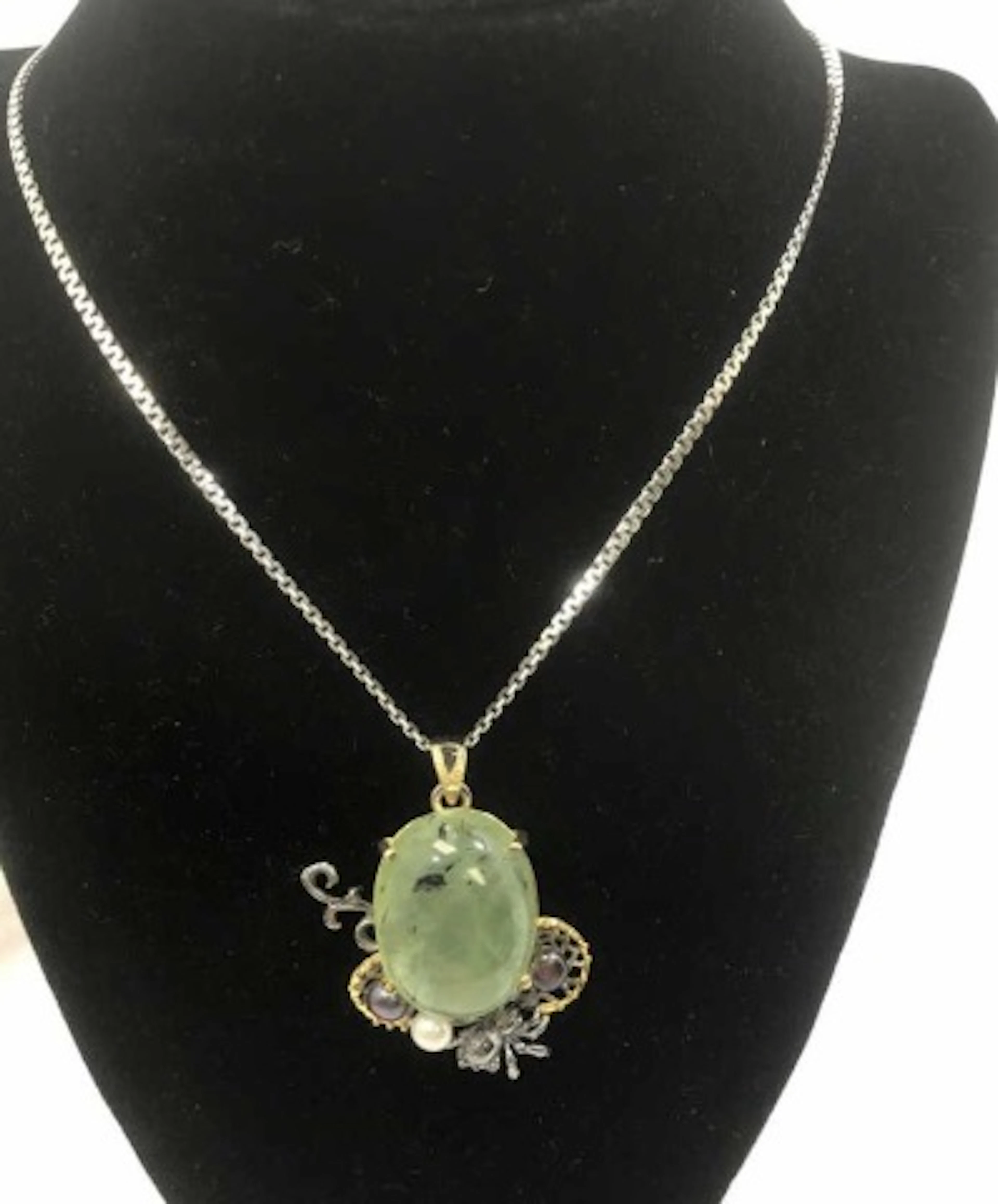 ART DECO 50CT PREHNITE/PEARL SPIDER ACCENT NECKLACE