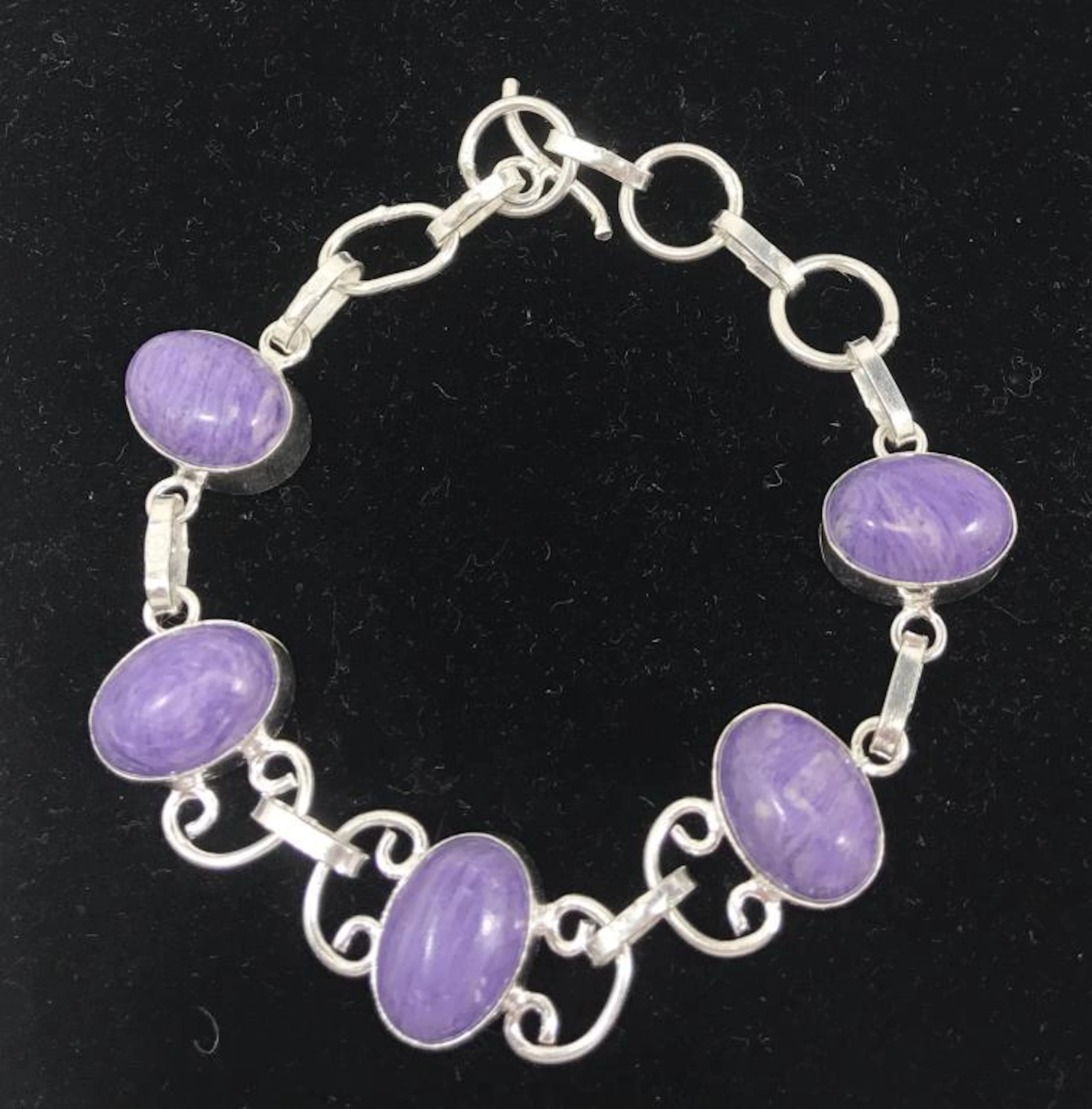 16CT SWIRLING LAVENDAR CHAROITE GEM BRACELET