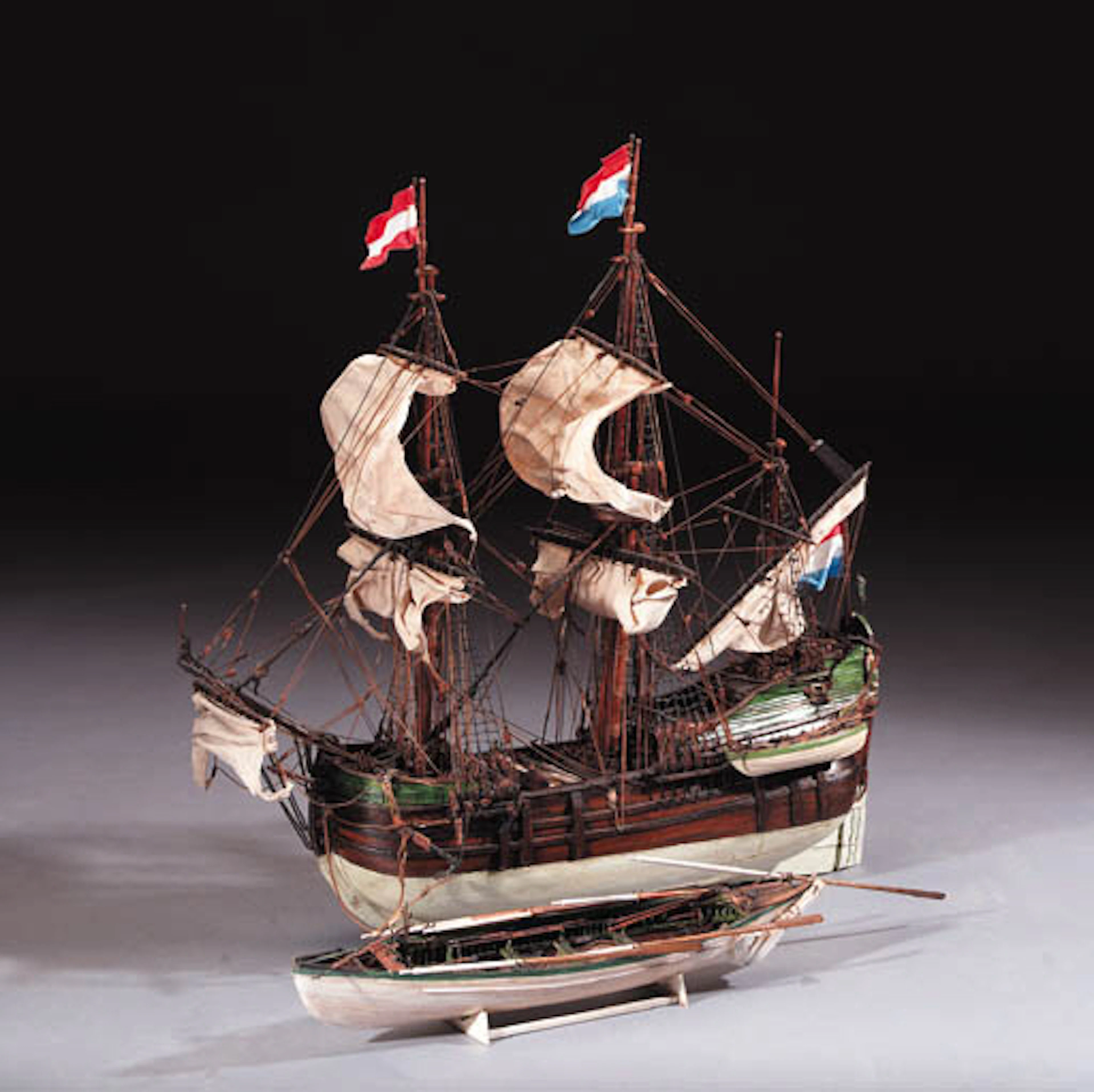 A FULLY RIGGED 1:55 SCALE MODEL OF THE WHALER "DE SWARTE BEER"