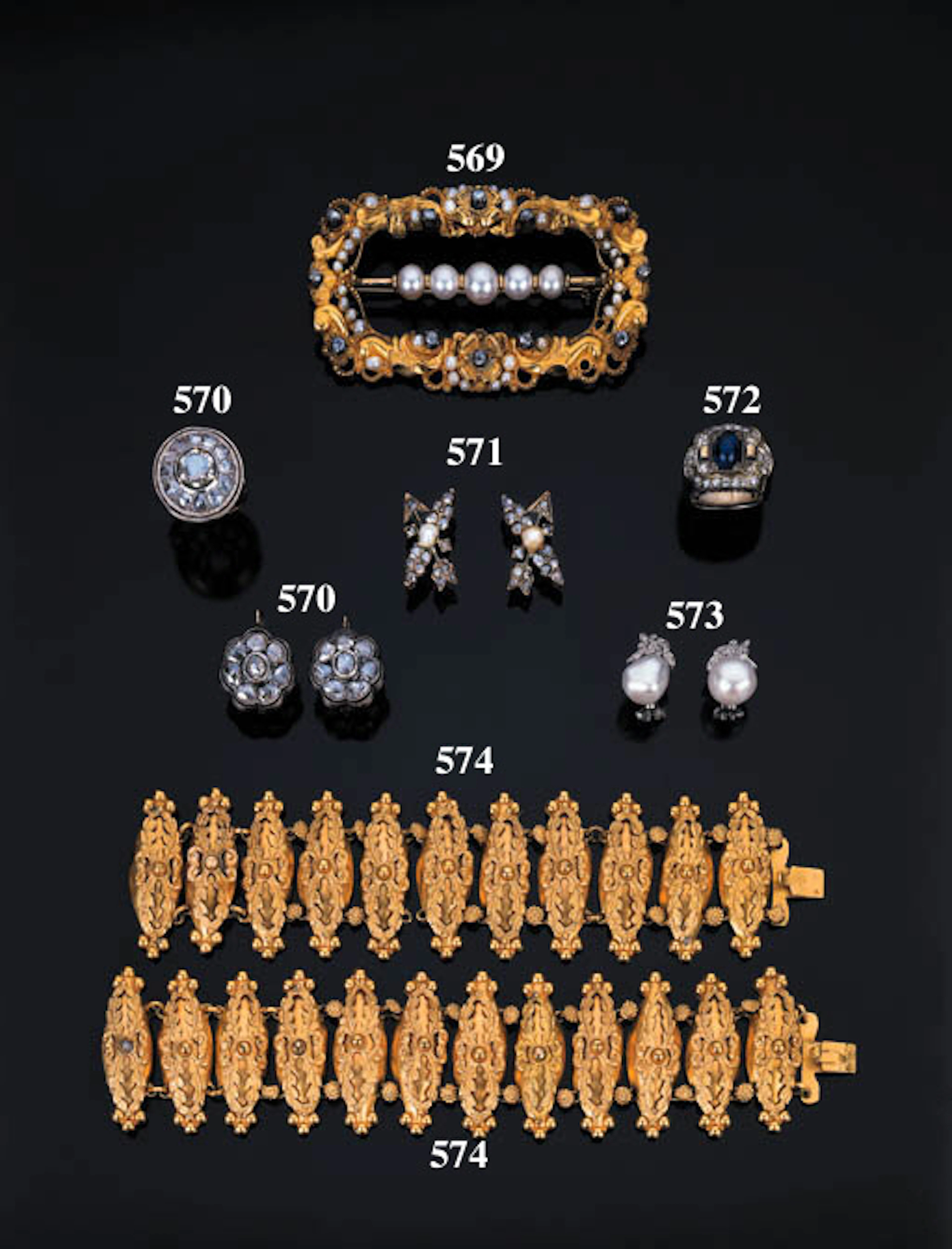 Due antichi bracciali in oro giallo