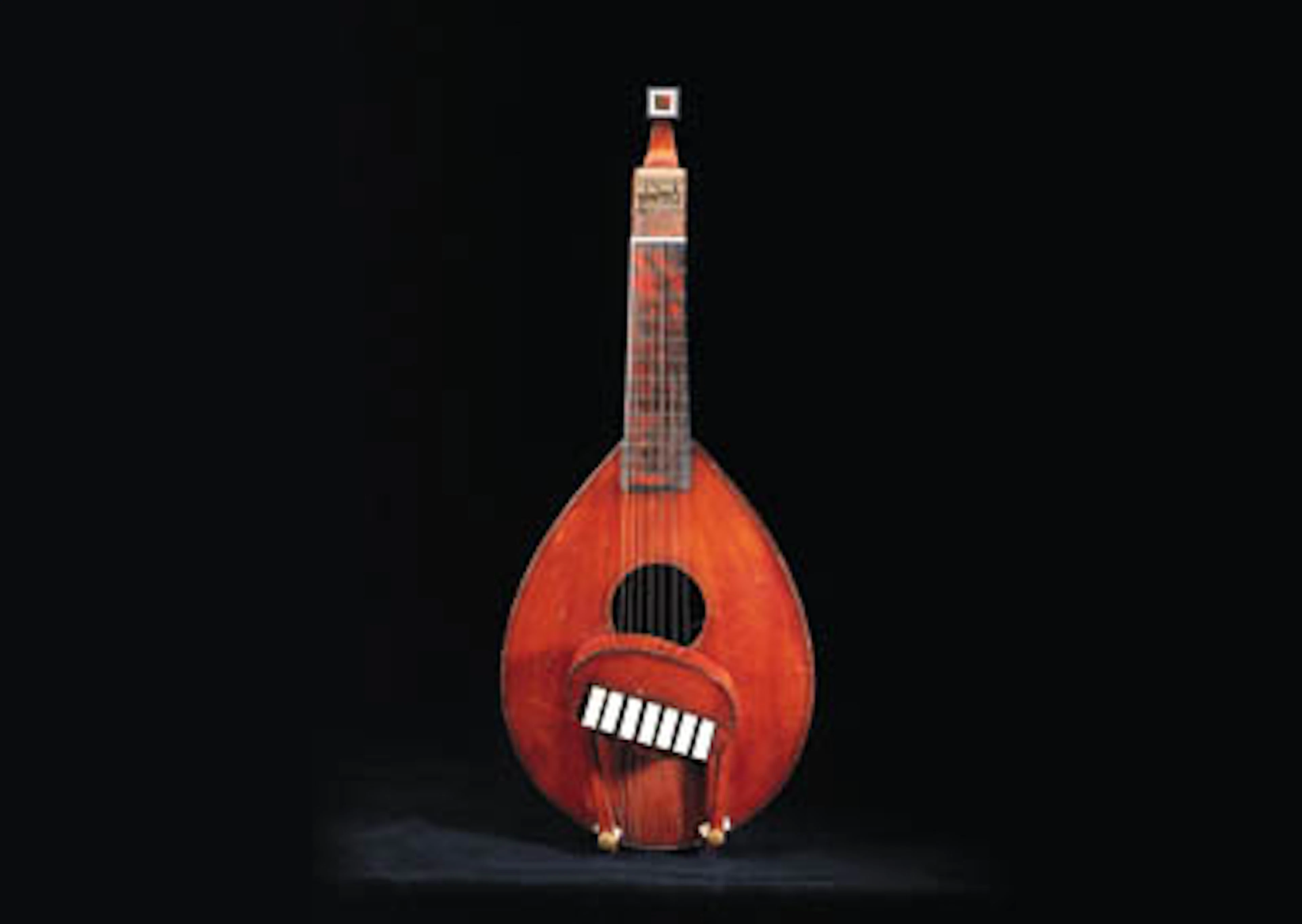 A SEVEN KEYED CITTERN OR ENGLISH GUITAR