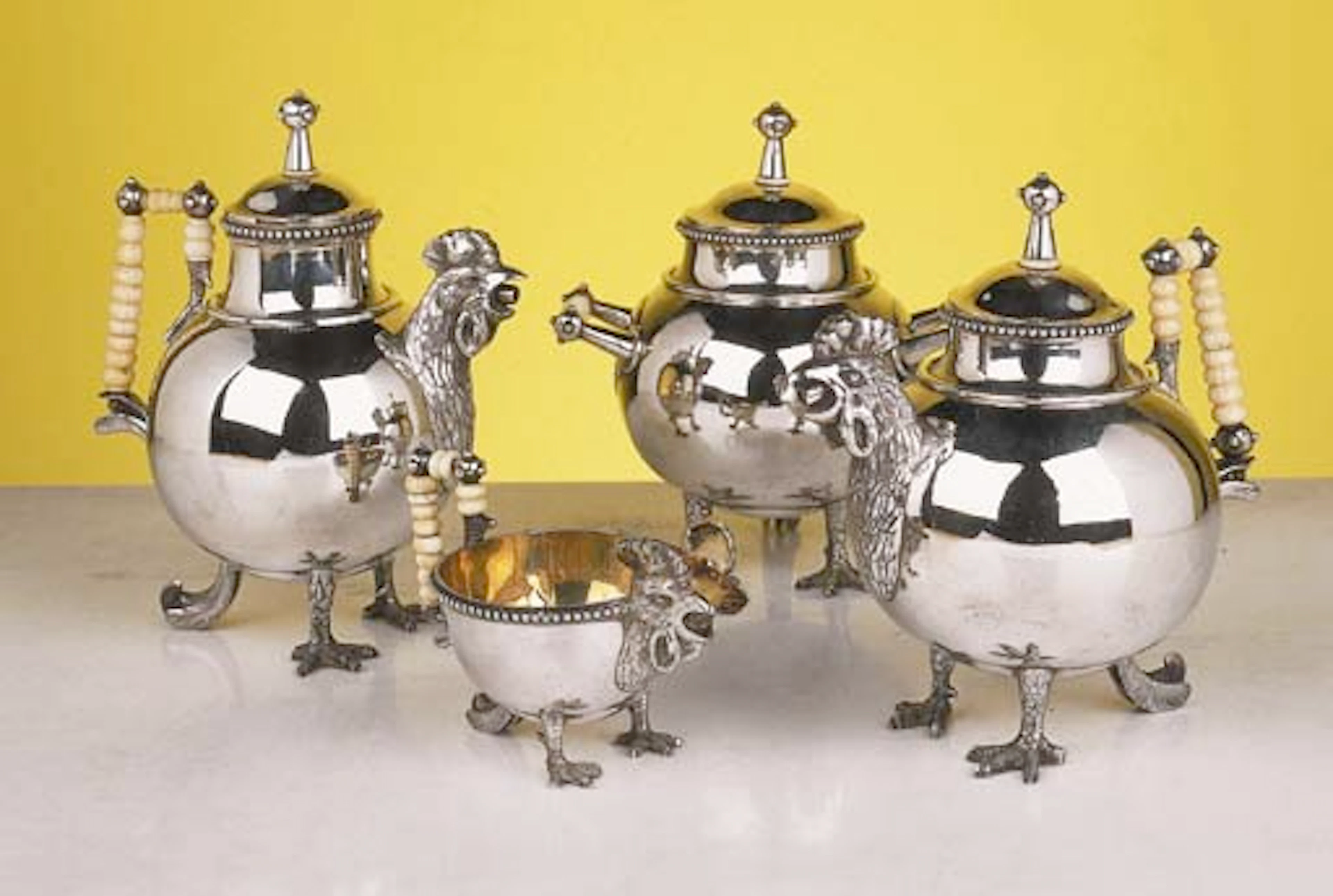 EIN RUSSISCHES VIERTEILIGES SILBERNES TEE- UND KAFFEESERVICE