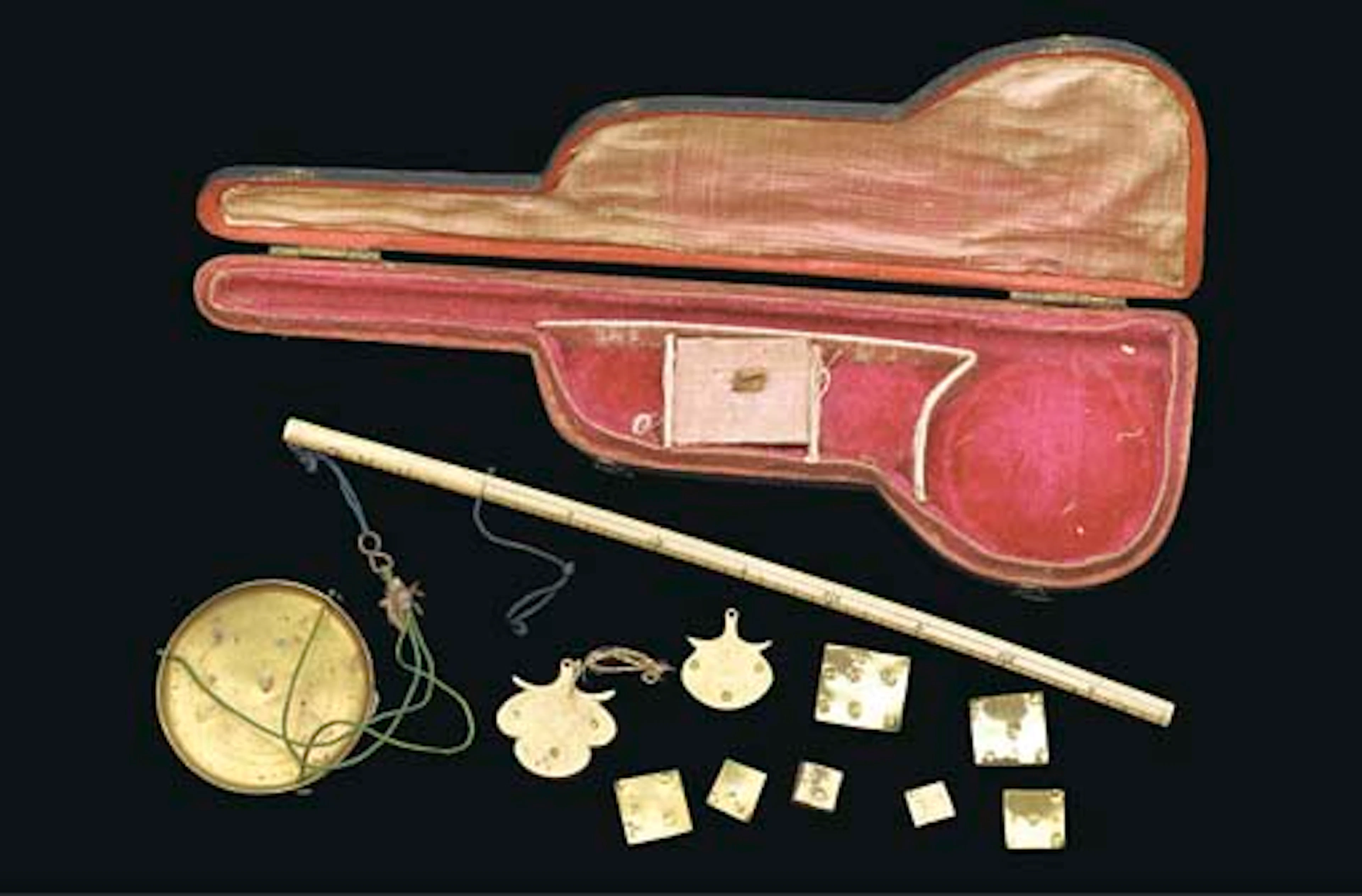 A fine example of a 18th-Century money steelyard,