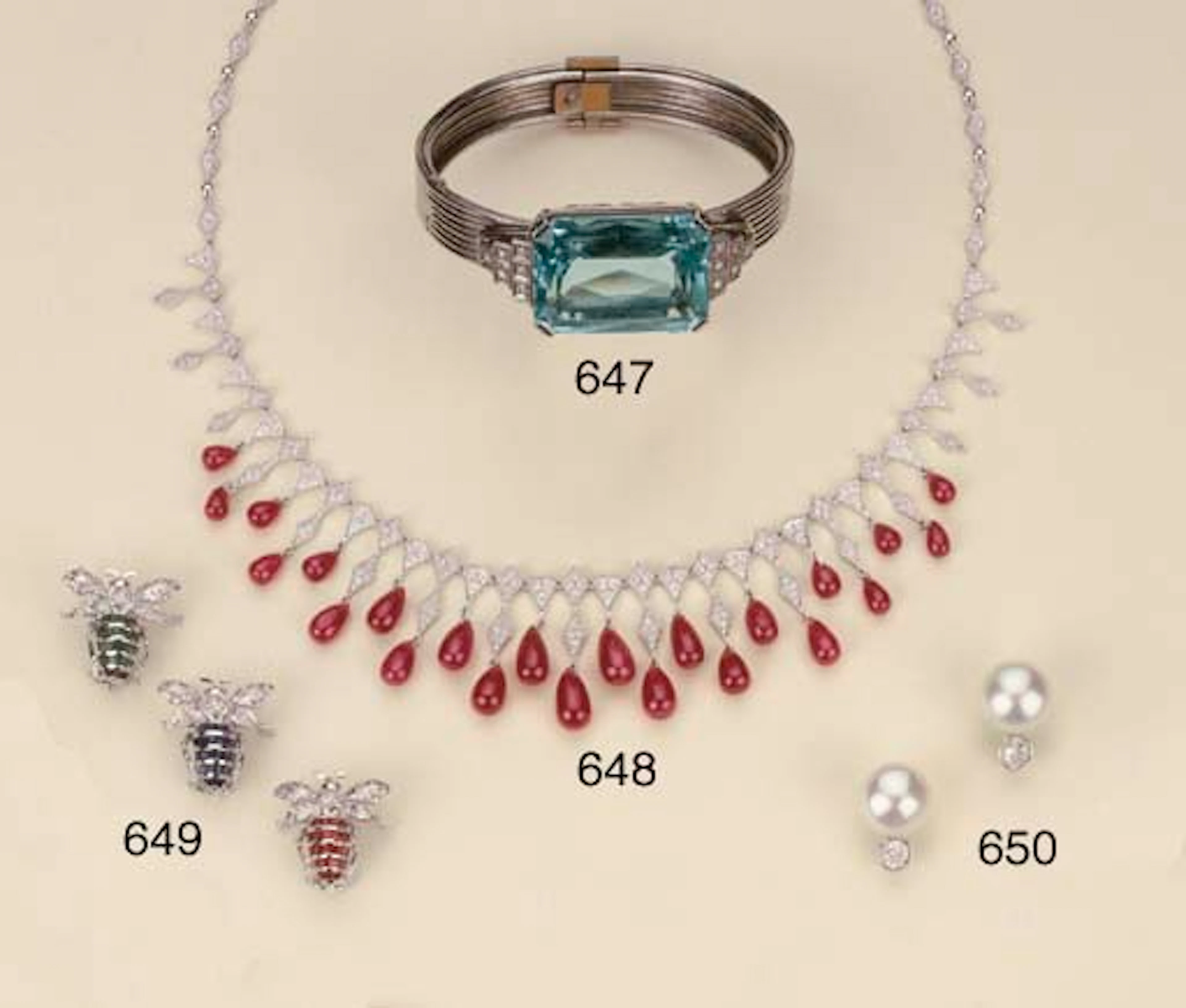 BRACCIALE RIGIDO IN ORO, ACQUAMARINA E DIAMANTI