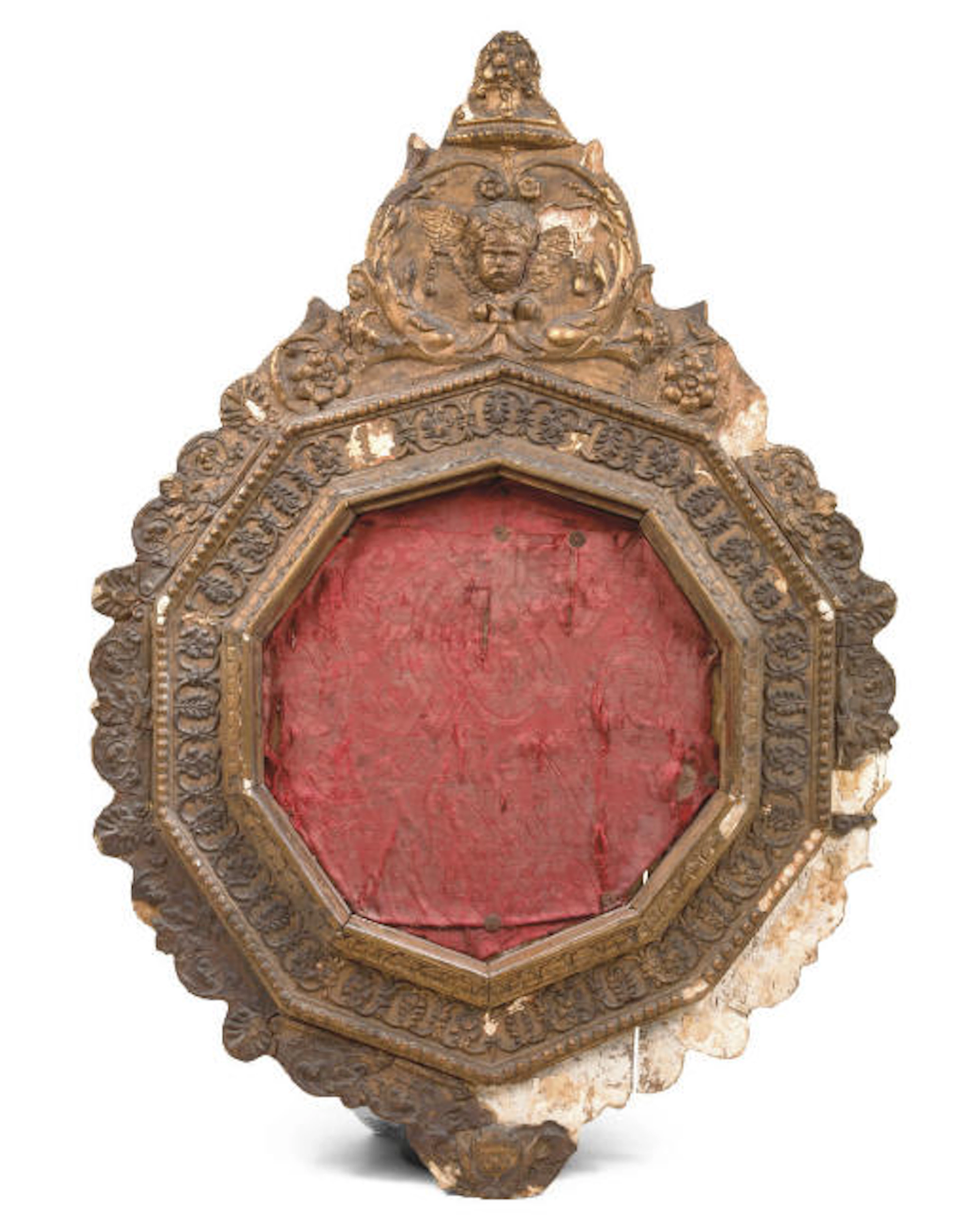 AN ITALIAN GILT 'PASTIGLIA' FRAME