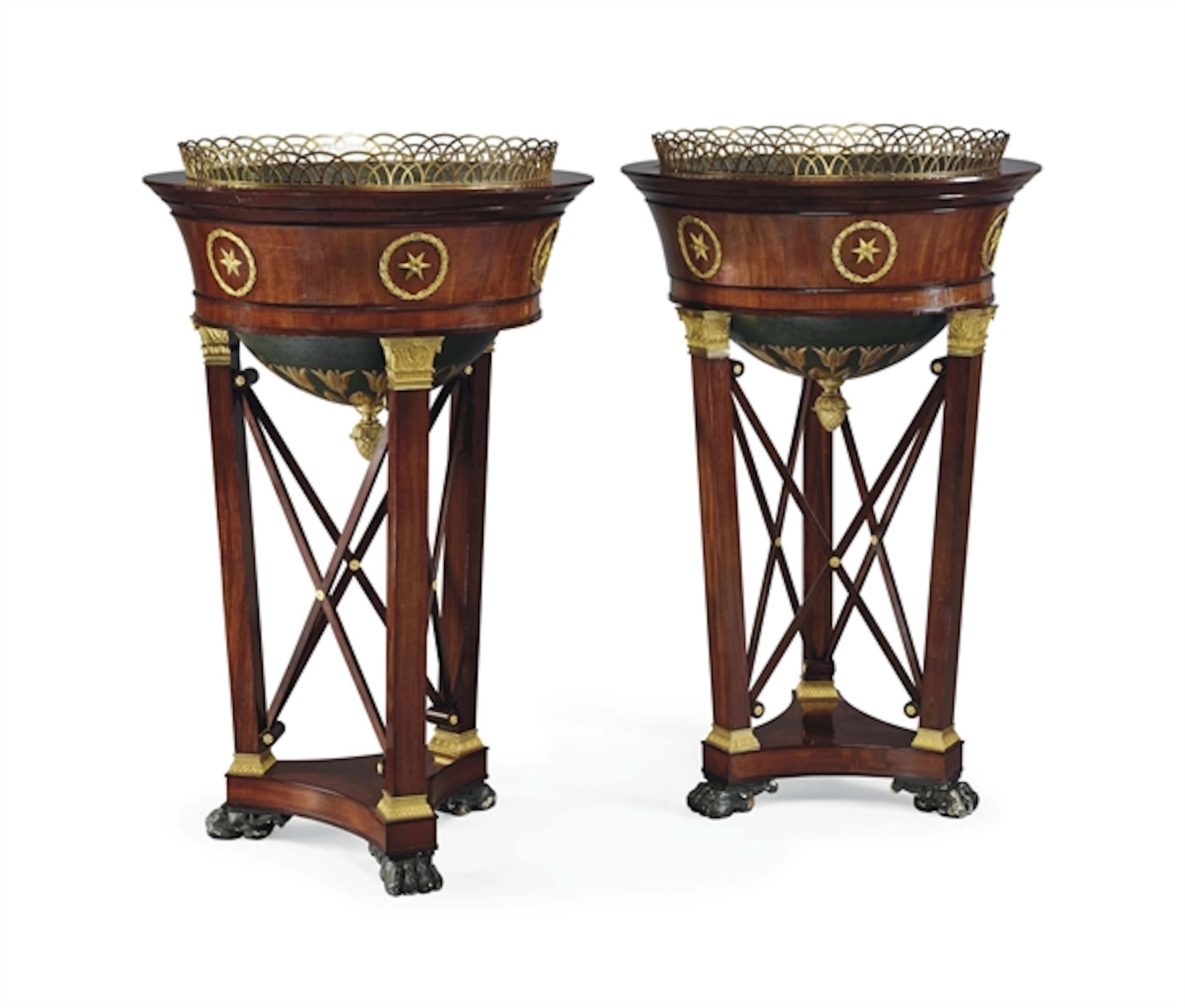PAIRE DE JARDINIERES D'EPOQUE EMPIRE