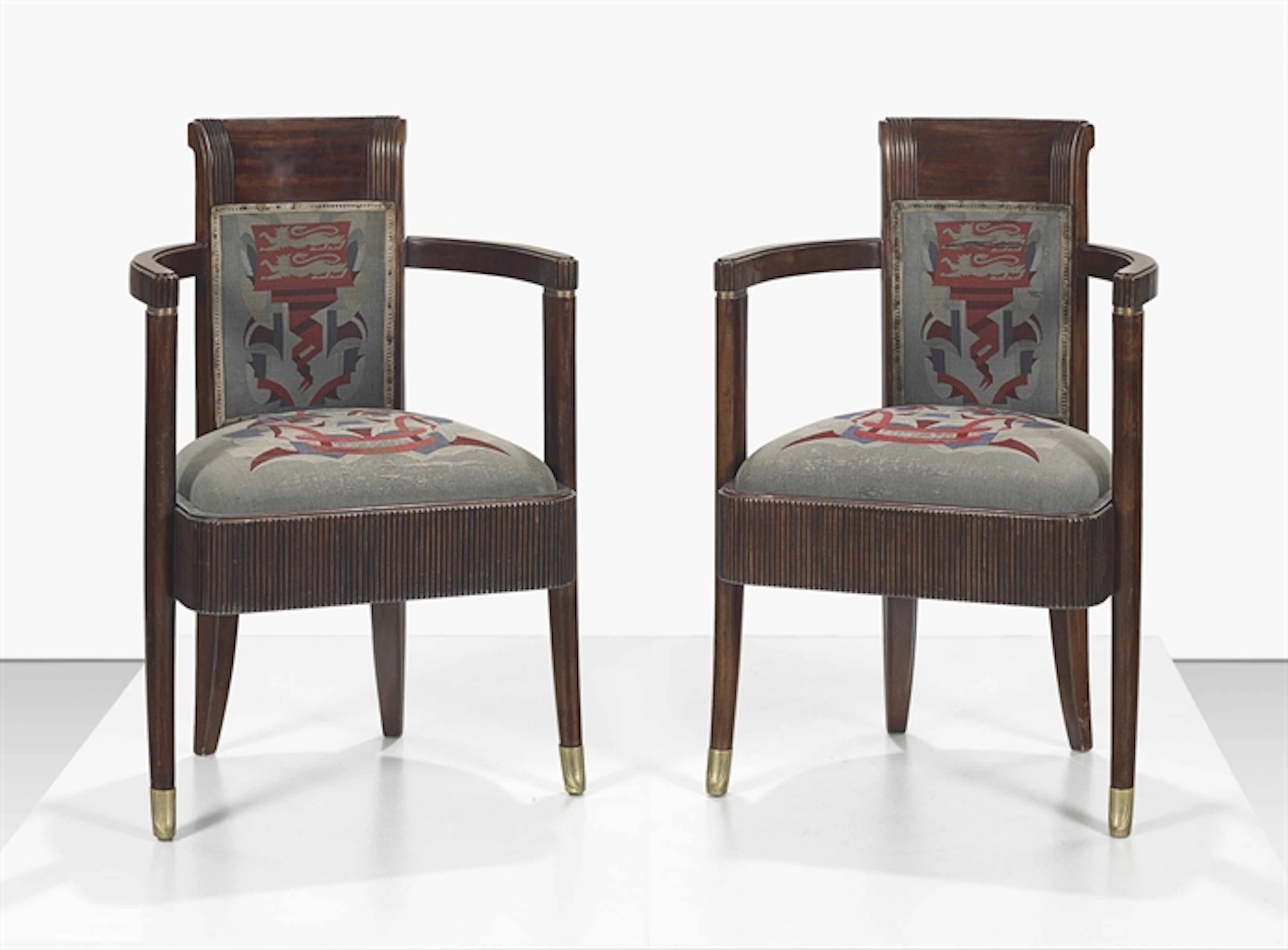 A PAIR OF ARMCHAIRS, CIRCA 1934