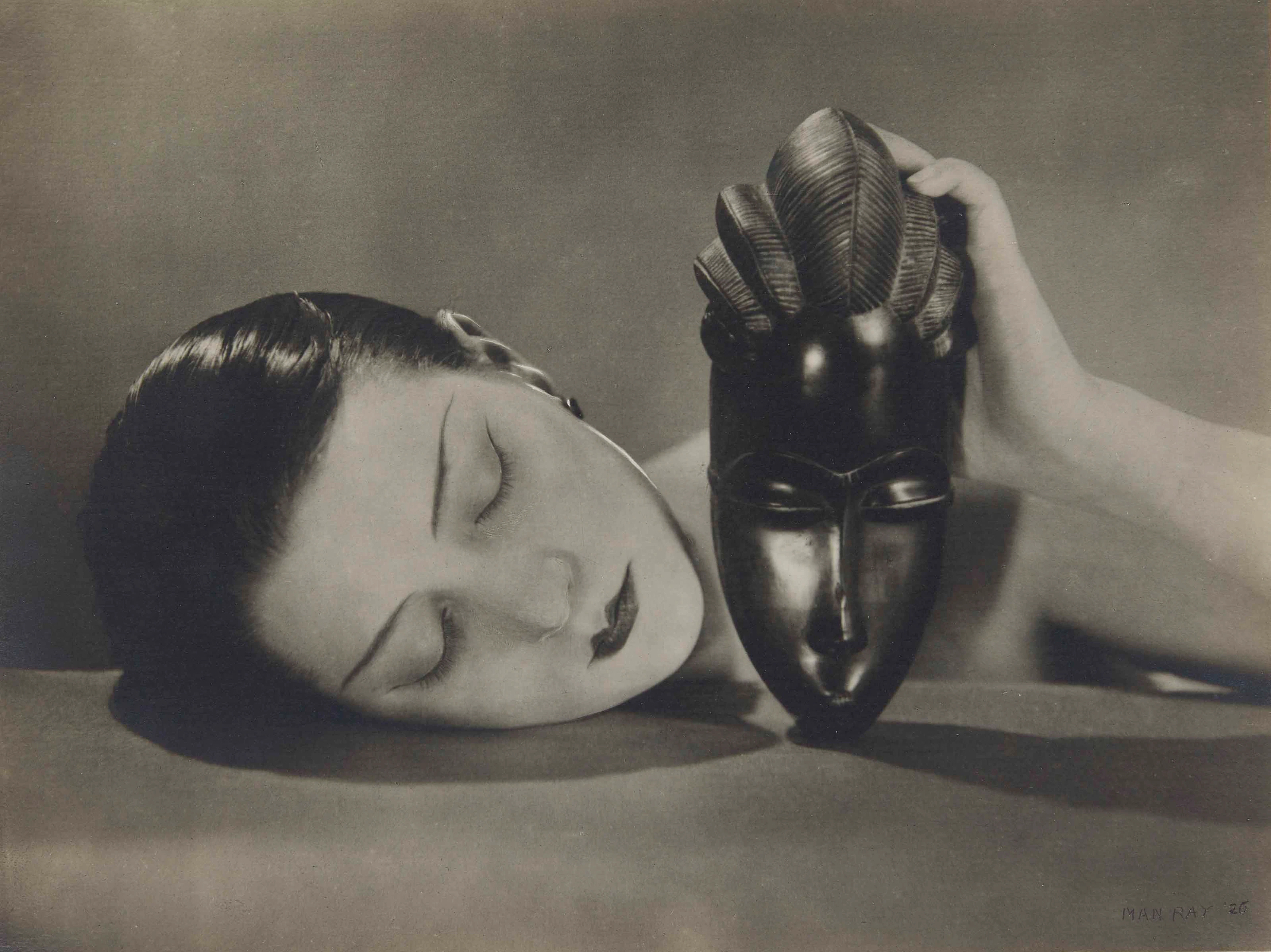 Noire et Blanche, 1926