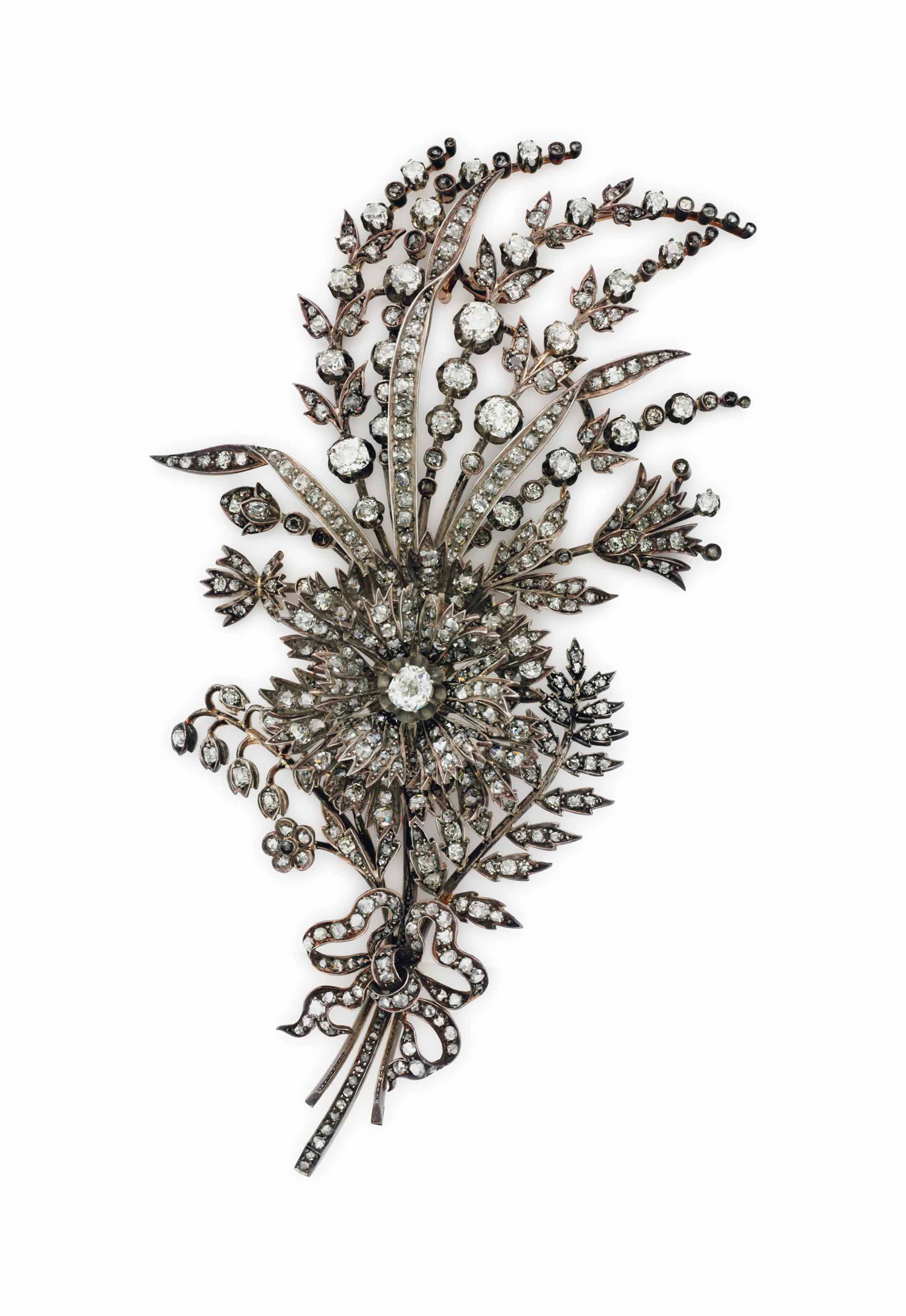 AN ANTIQUE DIAMOND FLORAL CORSAGE BROOCH
