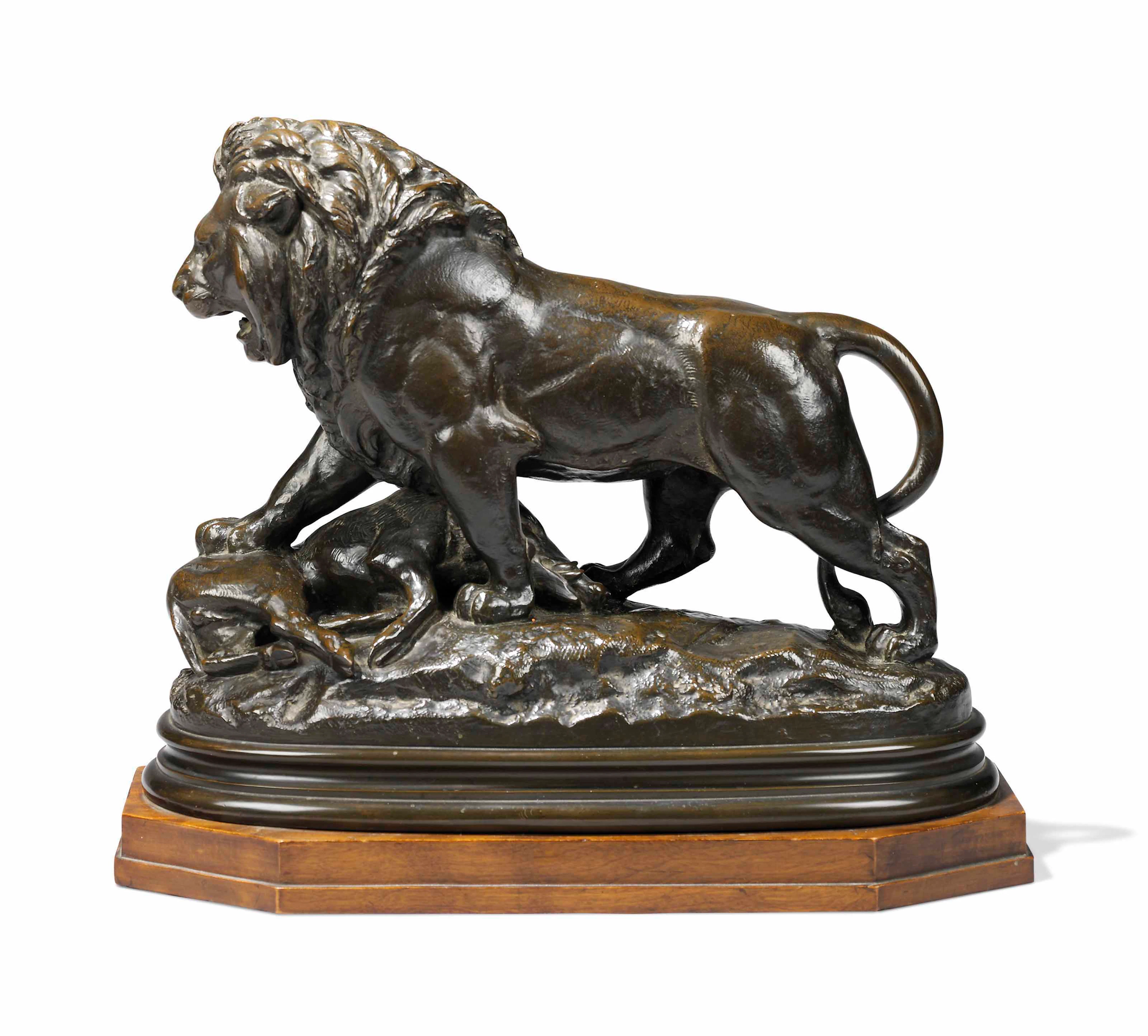 Lion terrassant un sanglier (Lion bringing down a boar)