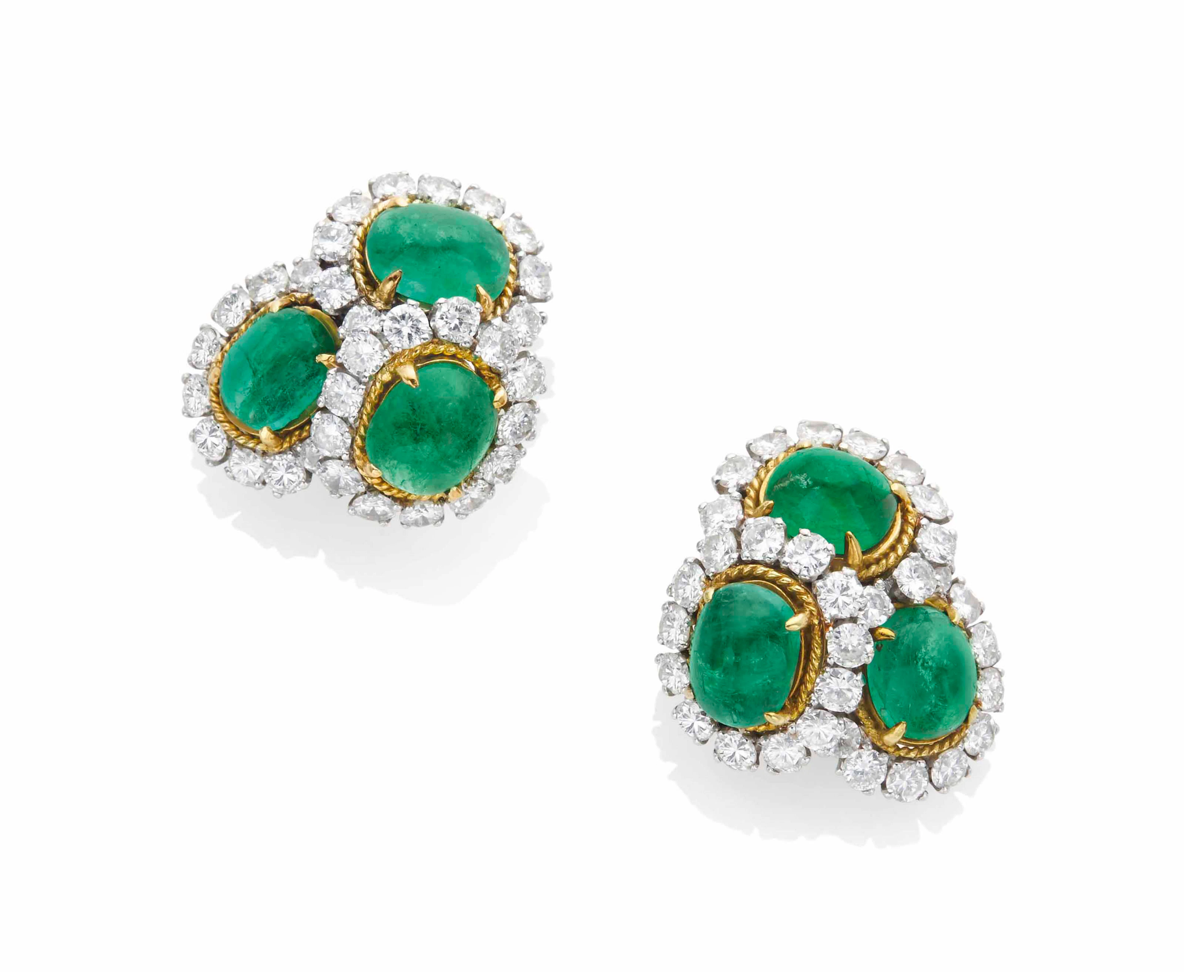 PAIRE DE CLIPS D'OREILLES ÉMERAUDES ET DIAMANTS