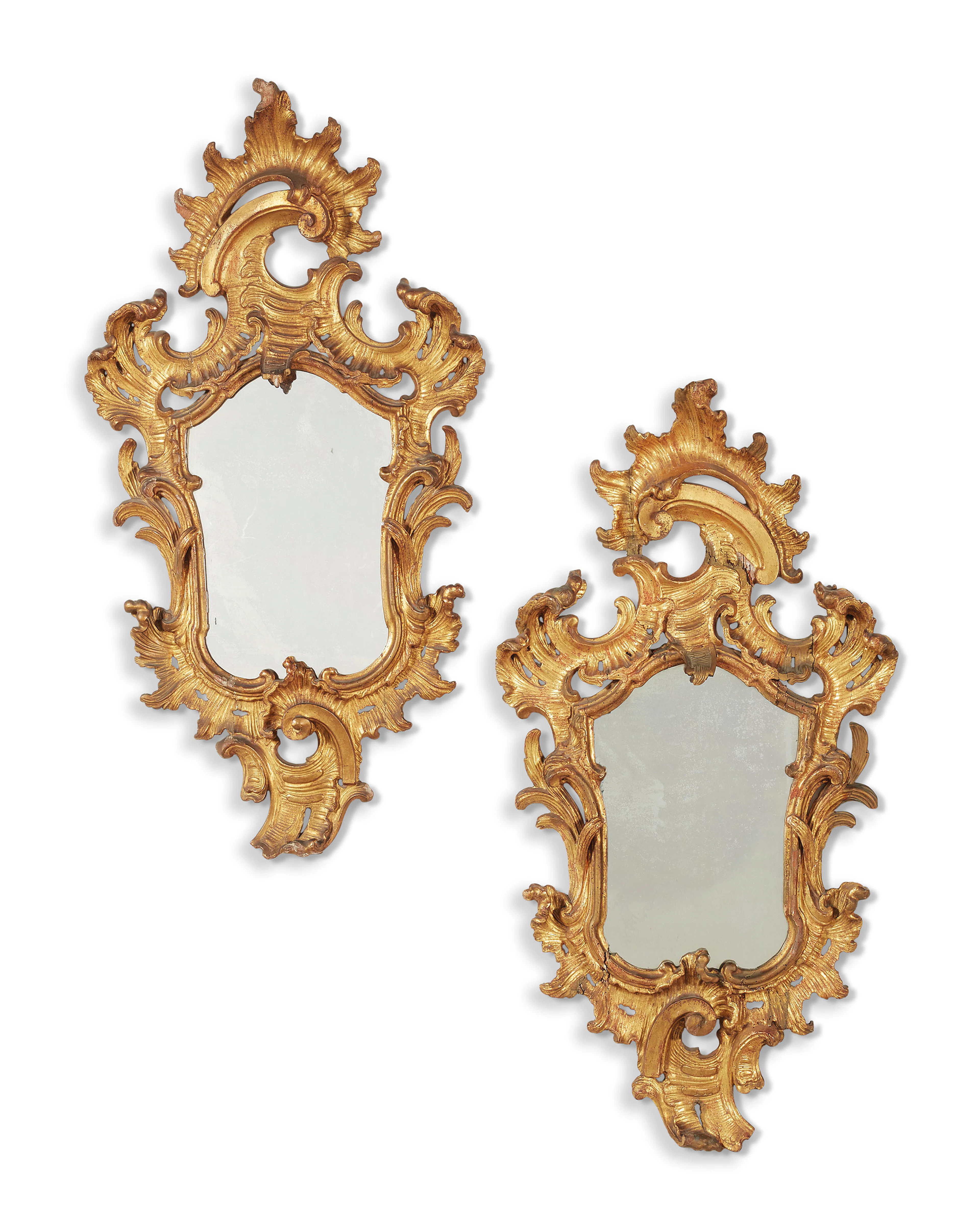 Deux miroirs venitiens formant paire