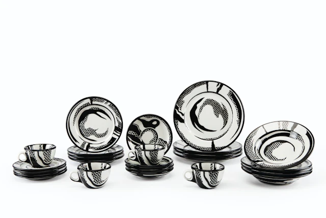 Dinnerware: 136 pieces