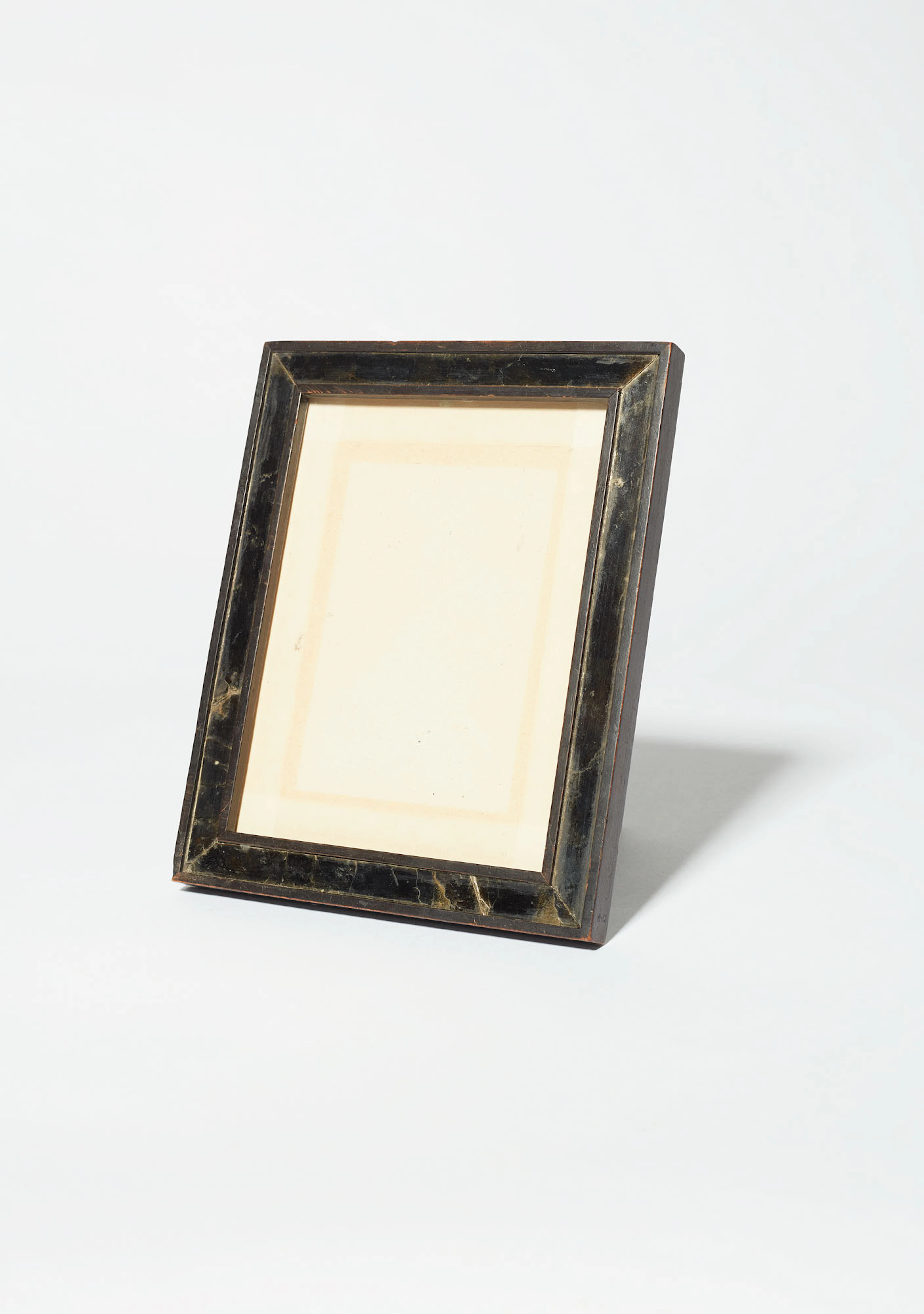 CADRE, VERS 1933