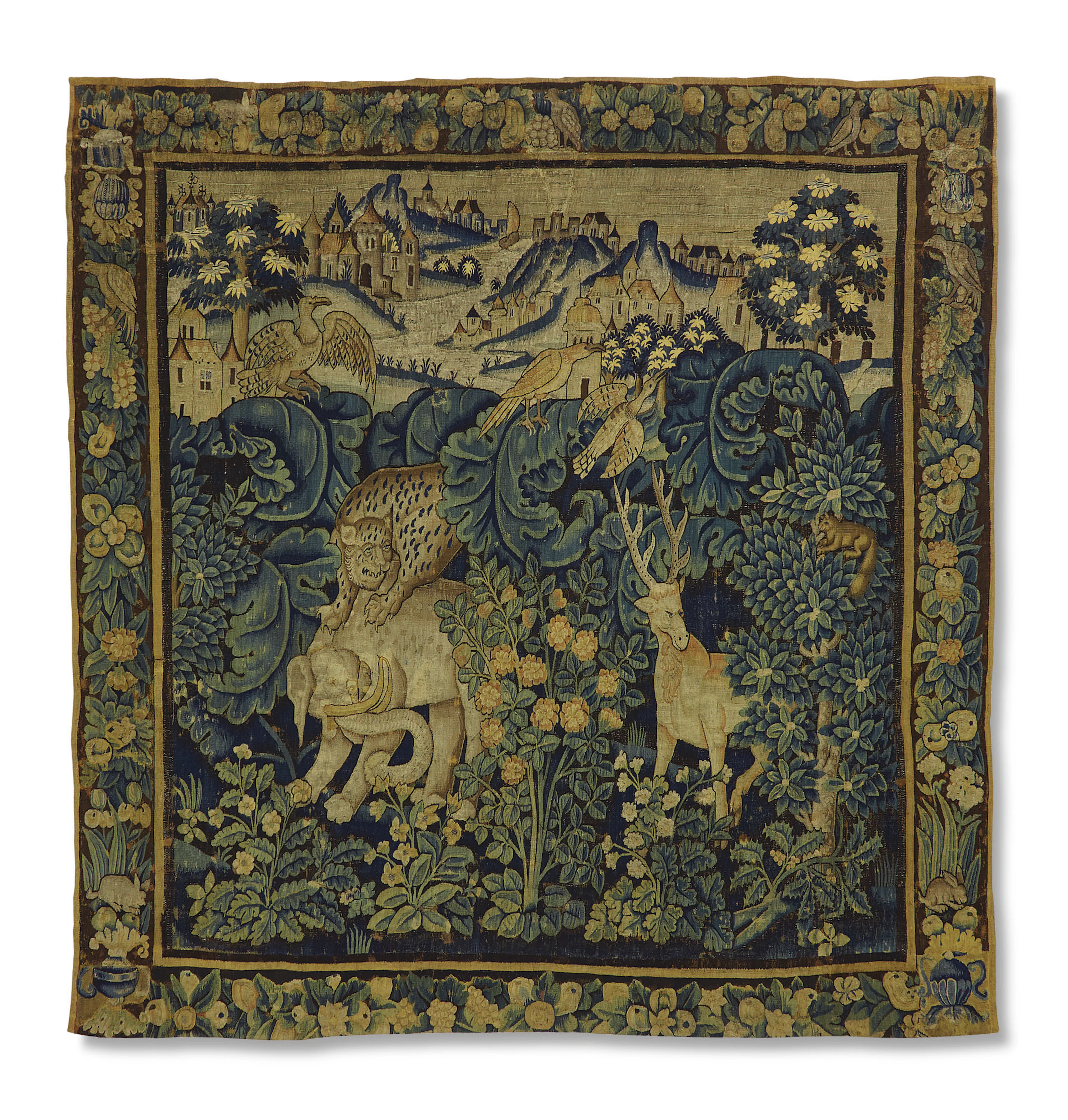 TAPISSERIE DITE 'À FEUILLES DE CHOUX' OU ' AUX FEUILLES D’ARISTOLOCHES'