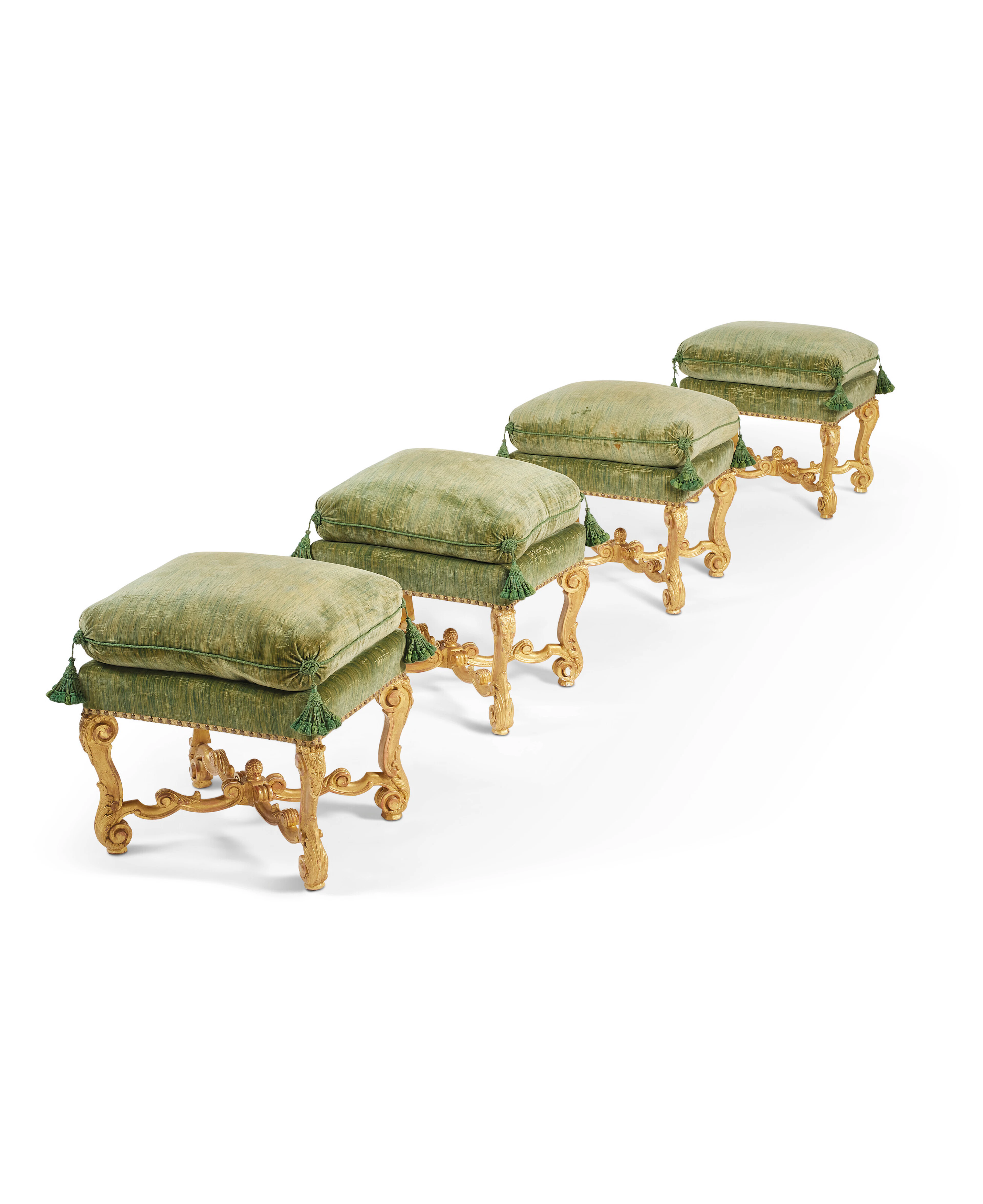 SUITE DE QUATRE TABOURETS DE STYLE LOUIS XIV