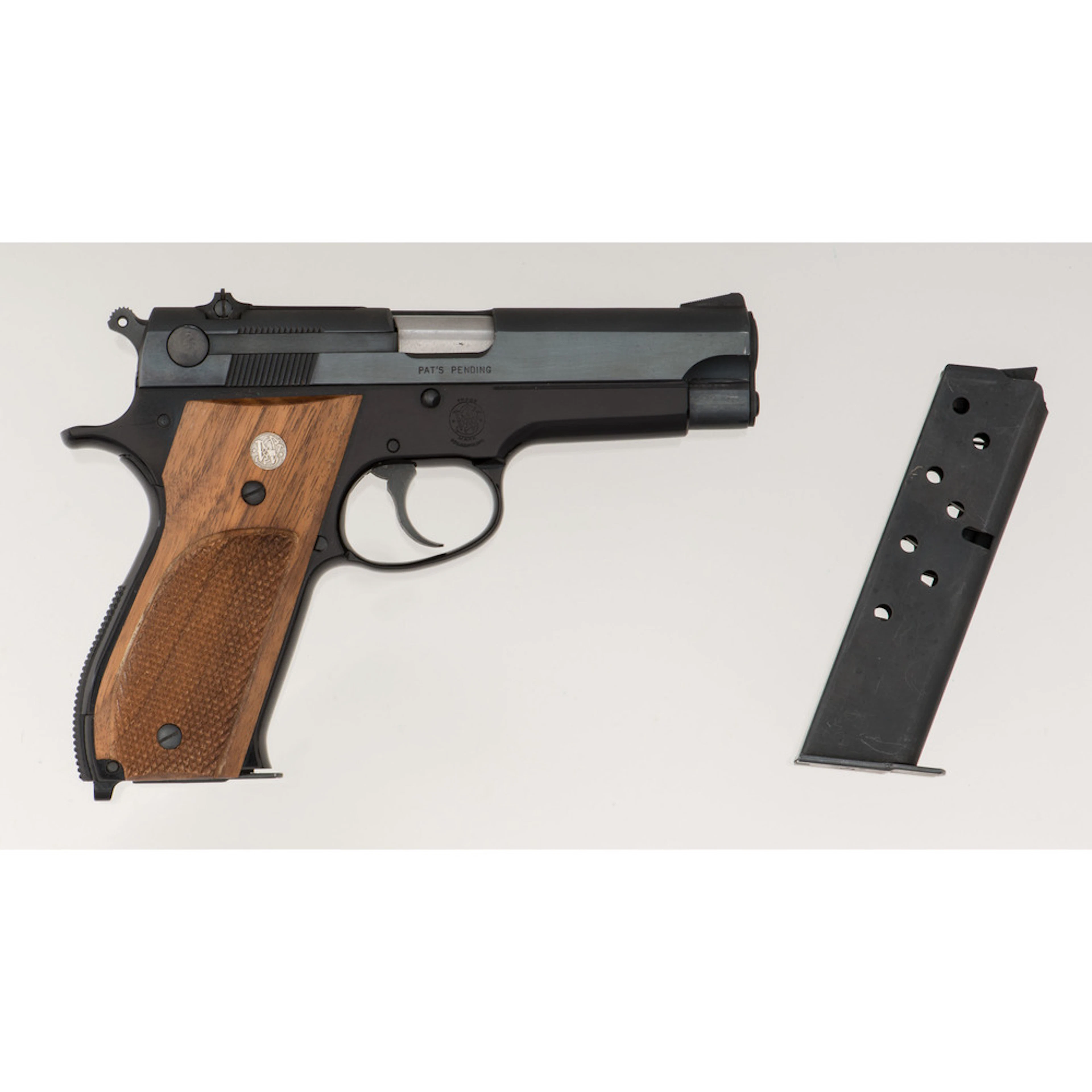 * Smith & Wesson Model 39