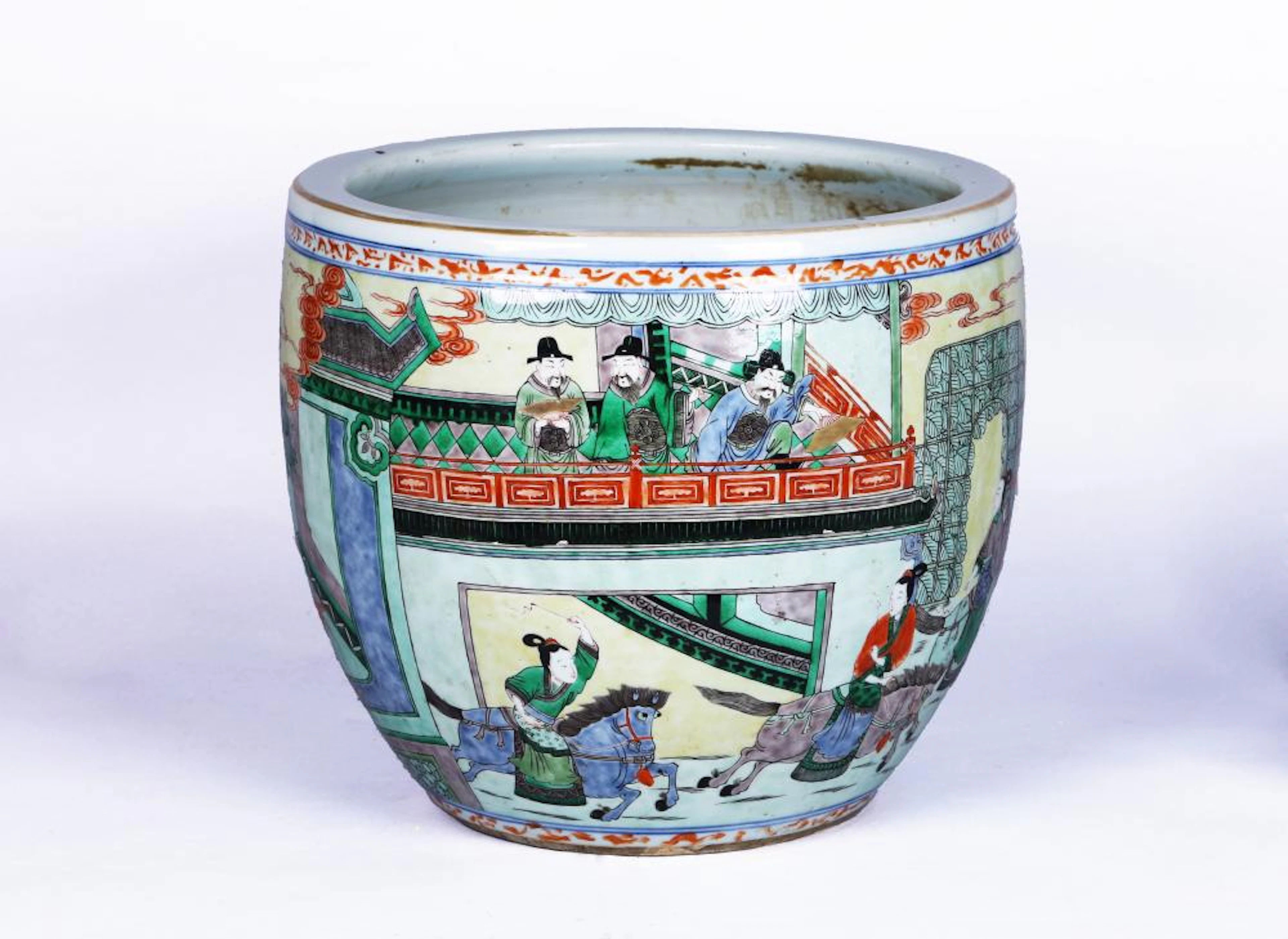 A CHINESE FAMILLE VERTE 'FIGURES' JARDINIÈRE