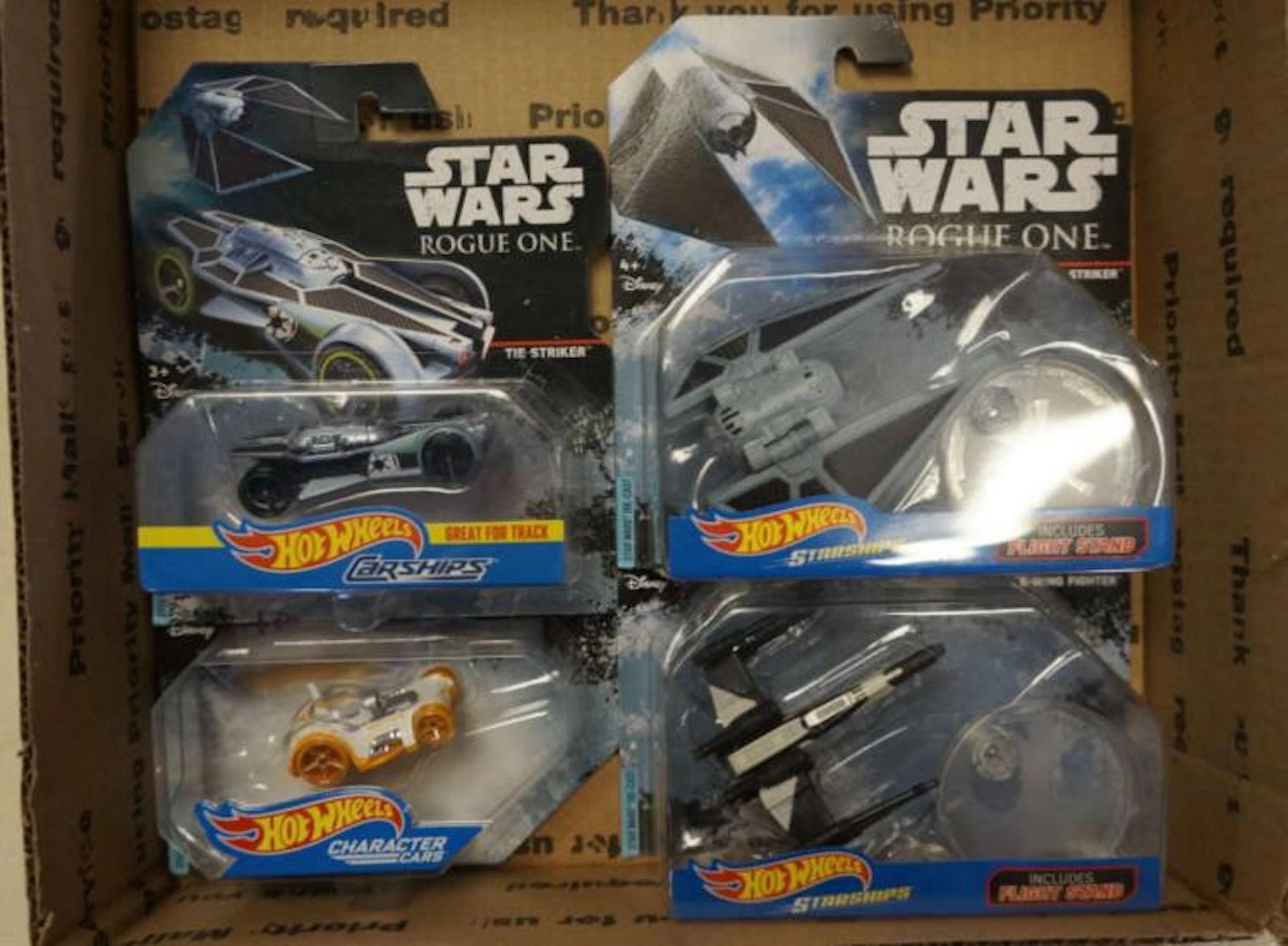 4 New Hot Wheel Star Wars, Carships & Starships