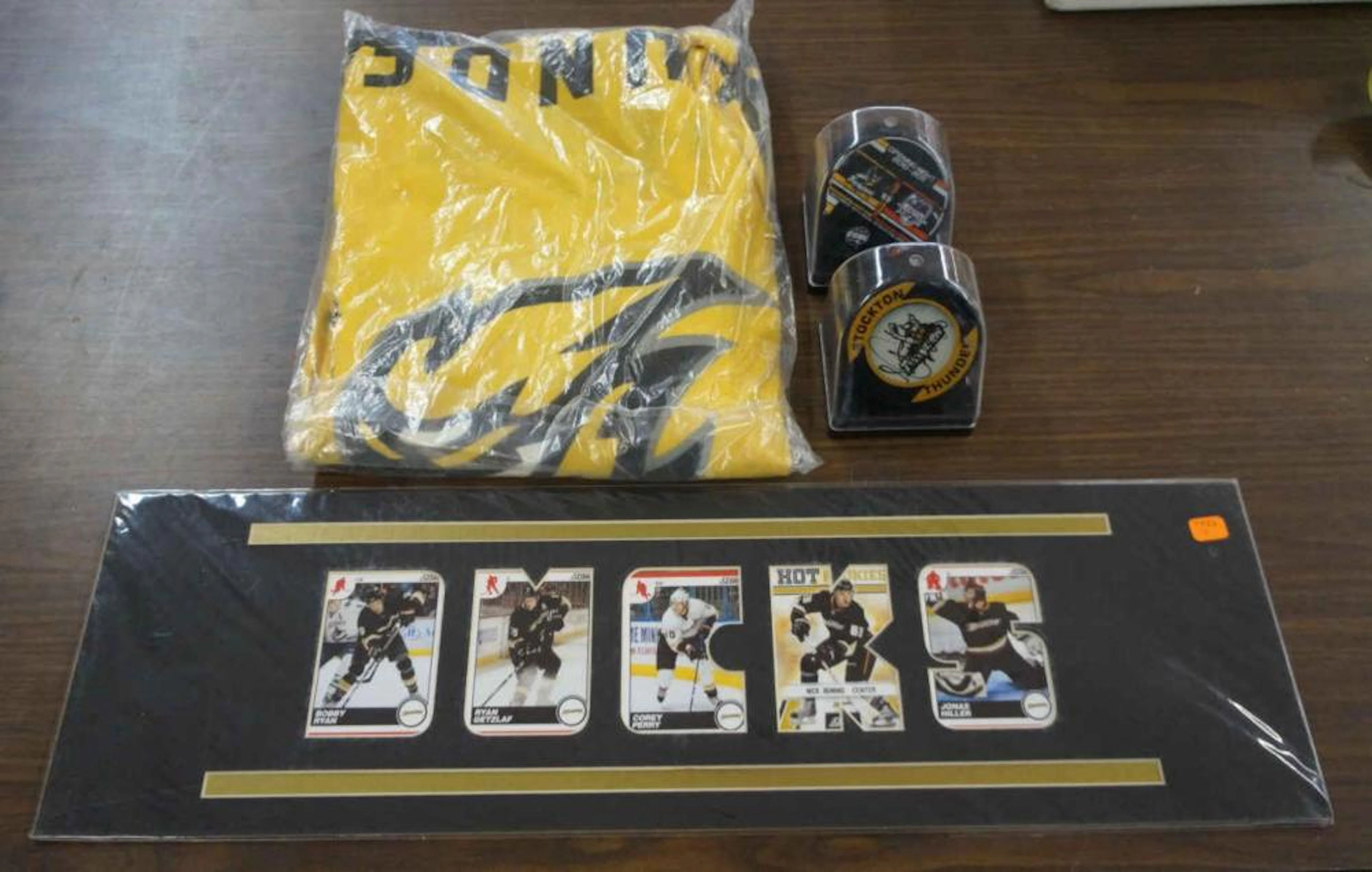Lot Of Hockey Memorabilia Lot Of Hockey Memorabilia