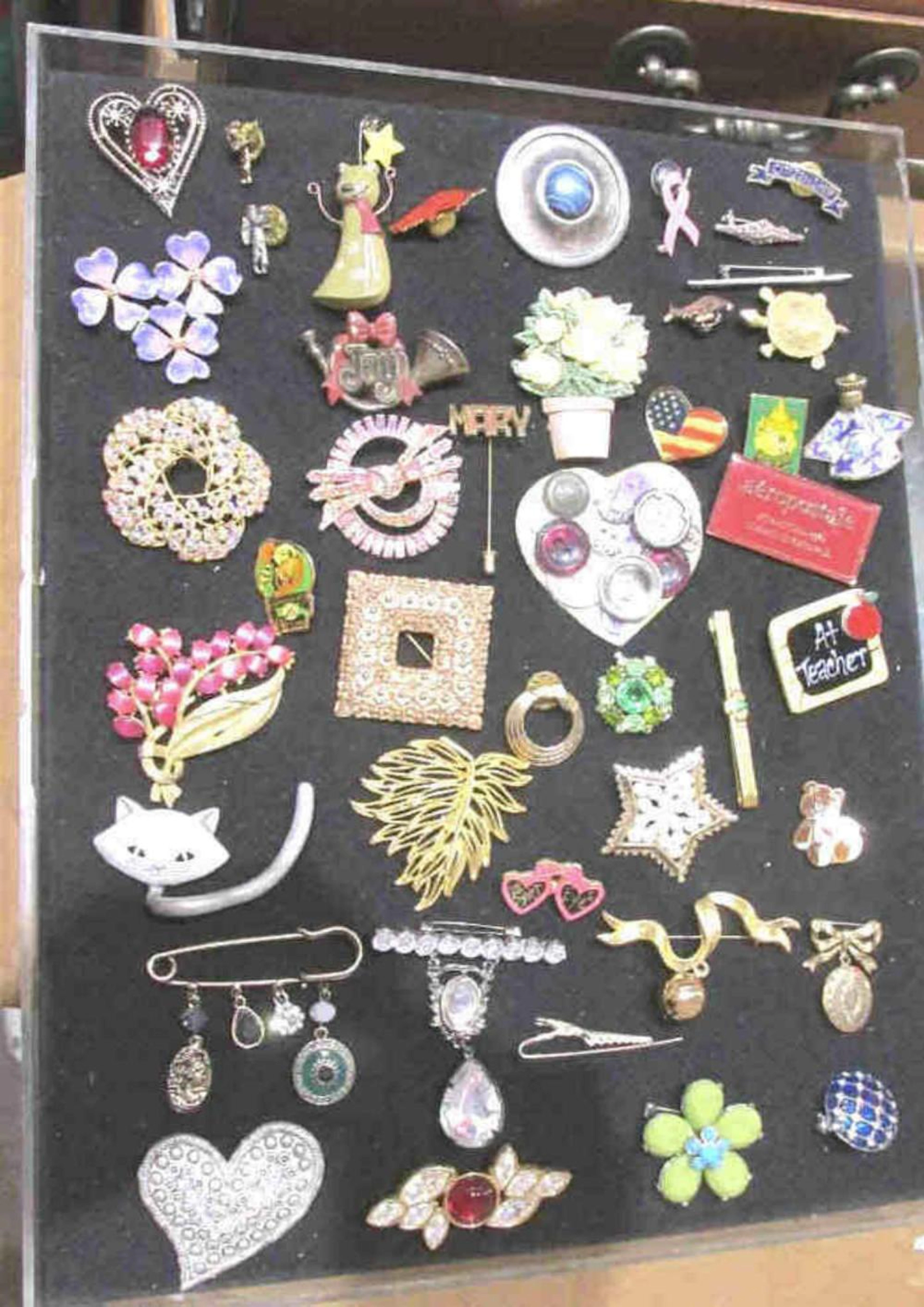 Lot Of Brooches & Hat/ Lapel Pins Some Signed